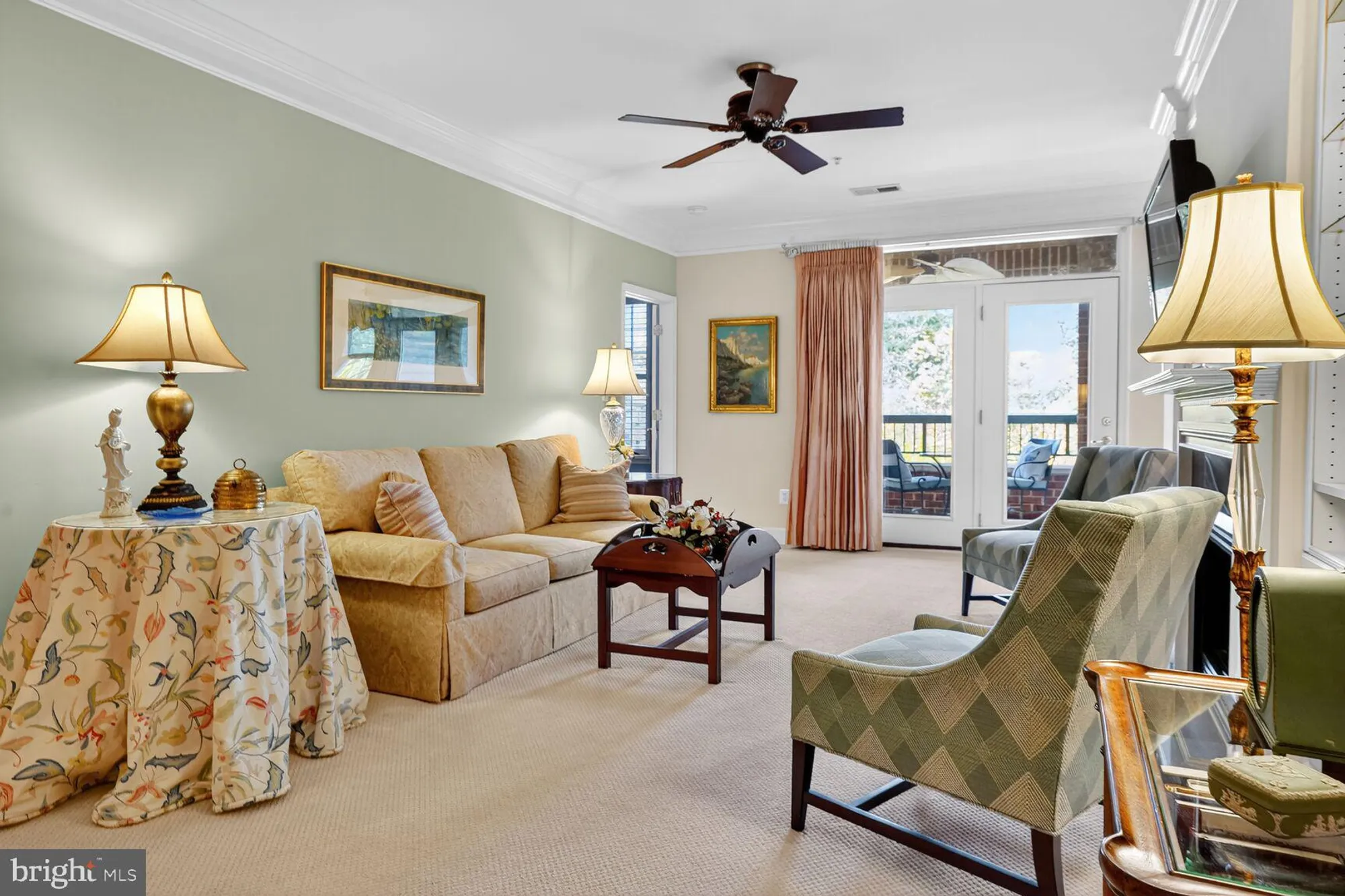 Property Slideshow image 6 of 40 | 7065 heritage hunt dr 203, Gainesville, VA, 20155