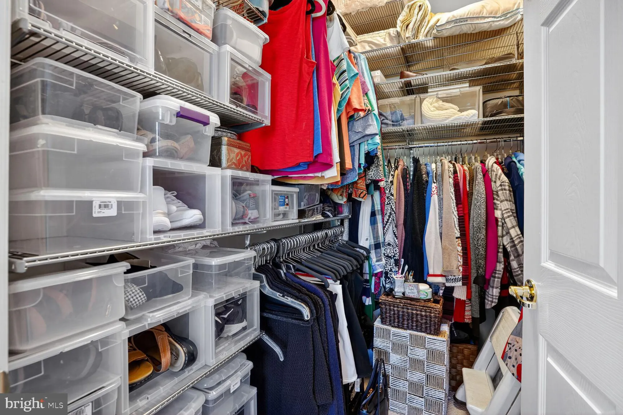 Property Slideshow image 23 of 40 | 7065 heritage hunt dr 203, Gainesville, VA, 20155