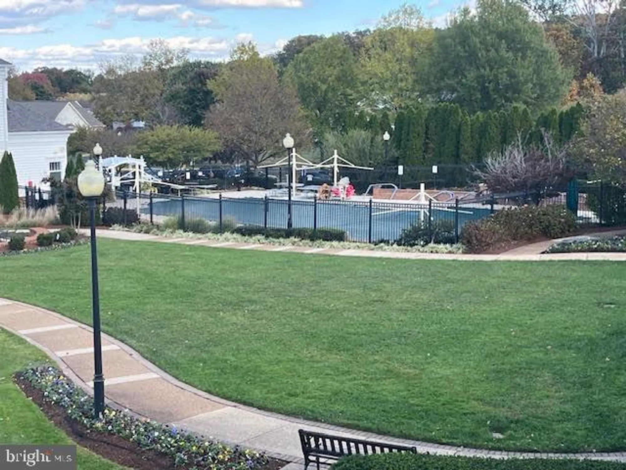 Property Slideshow image 38 of 40 | 7065 heritage hunt dr 203, Gainesville, VA, 20155