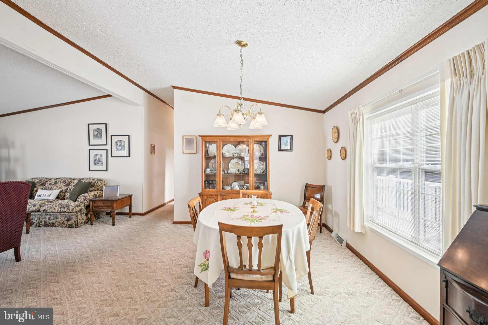 Property Slideshow image 16 of 64 | 1099 jfk dr, North Wales, PA, 19454