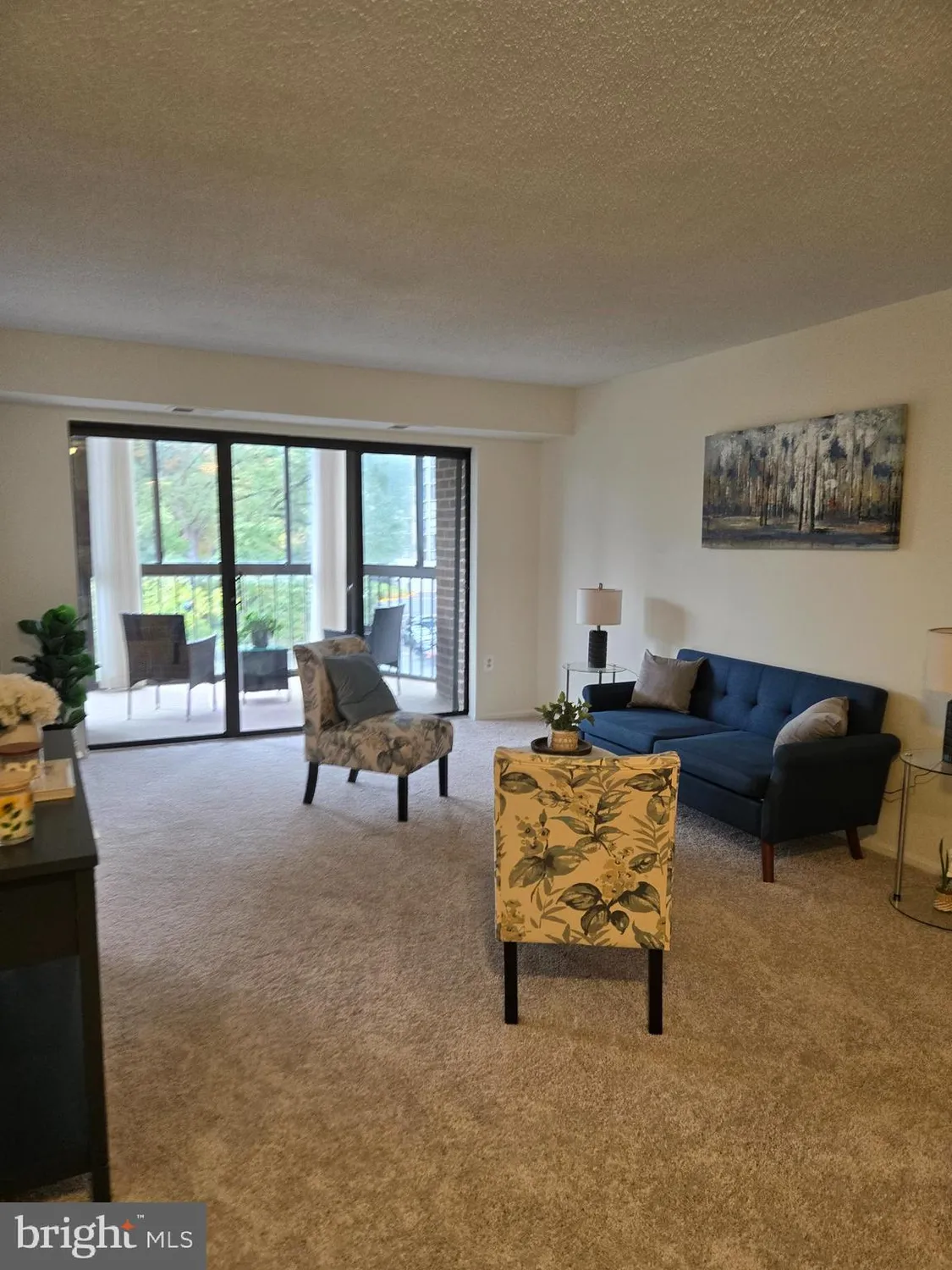 Property Slideshow image 2 of 35 | 15107 interlachen dr 2-321, Silver Spring, MD, 20906
