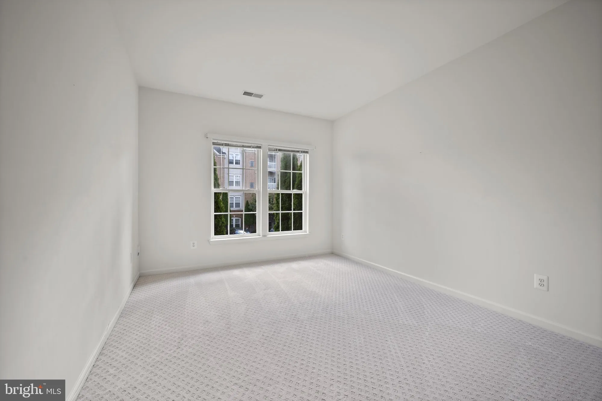 Property Slideshow image 21 of 34 | 8100 hickory high ct h, Ellicott City, MD, 21043