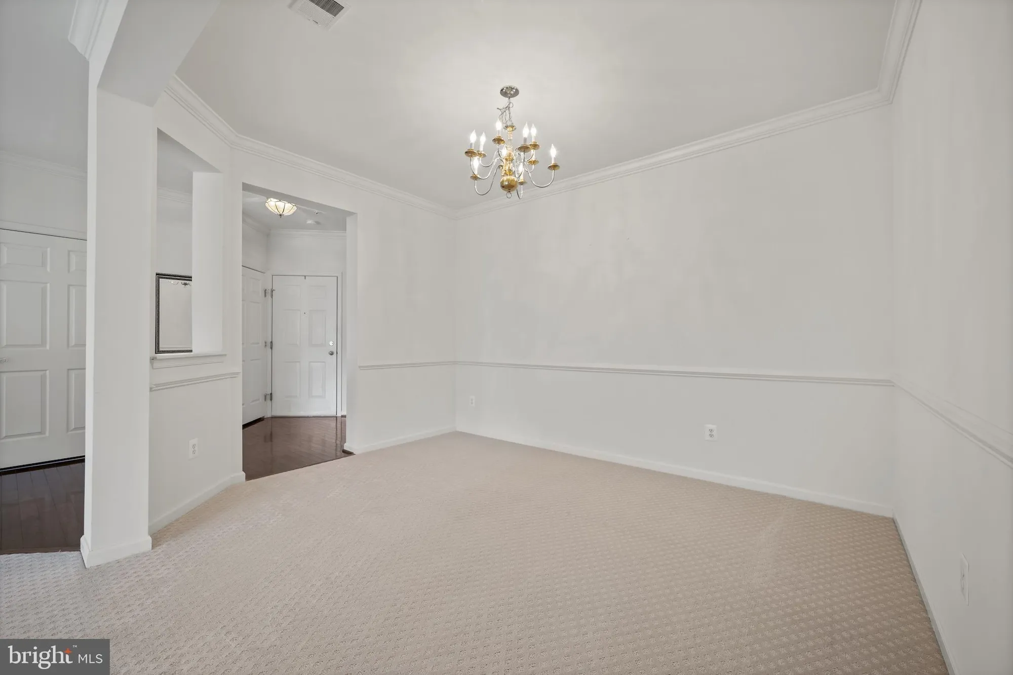 Property Slideshow image 10 of 34 | 8100 hickory high ct h, Ellicott City, MD, 21043