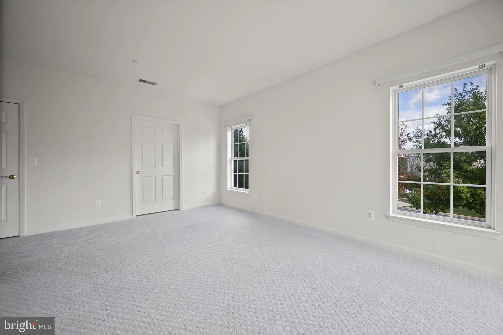 Property Slideshow image 16 of 34 | 8100 hickory high ct h, Ellicott City, MD, 21043