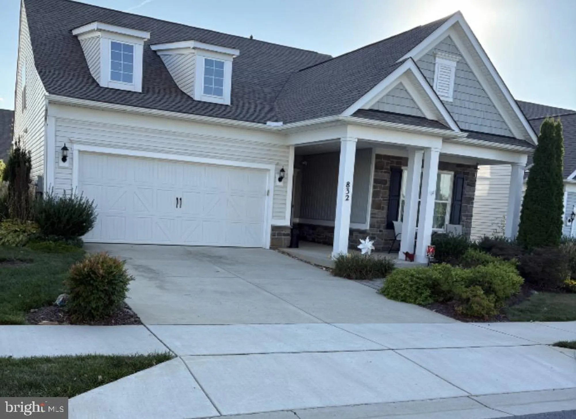Property Slideshow image 1 of 2 | 832 butterfly weed dr, Germantown, MD, 20876