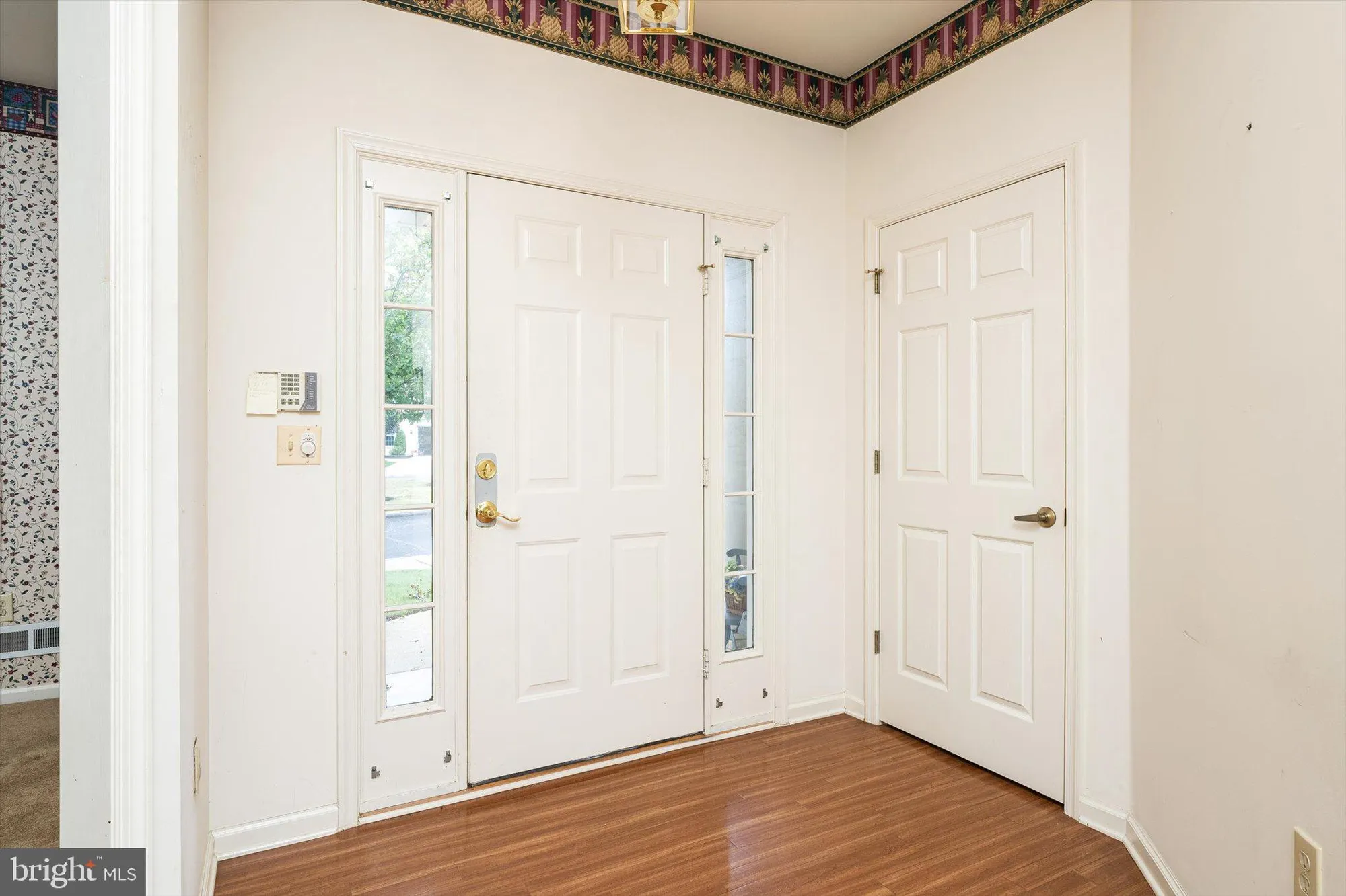 Property Slideshow image 8 of 30 | 11 covered bridge cir, Columbus, NJ, 08022