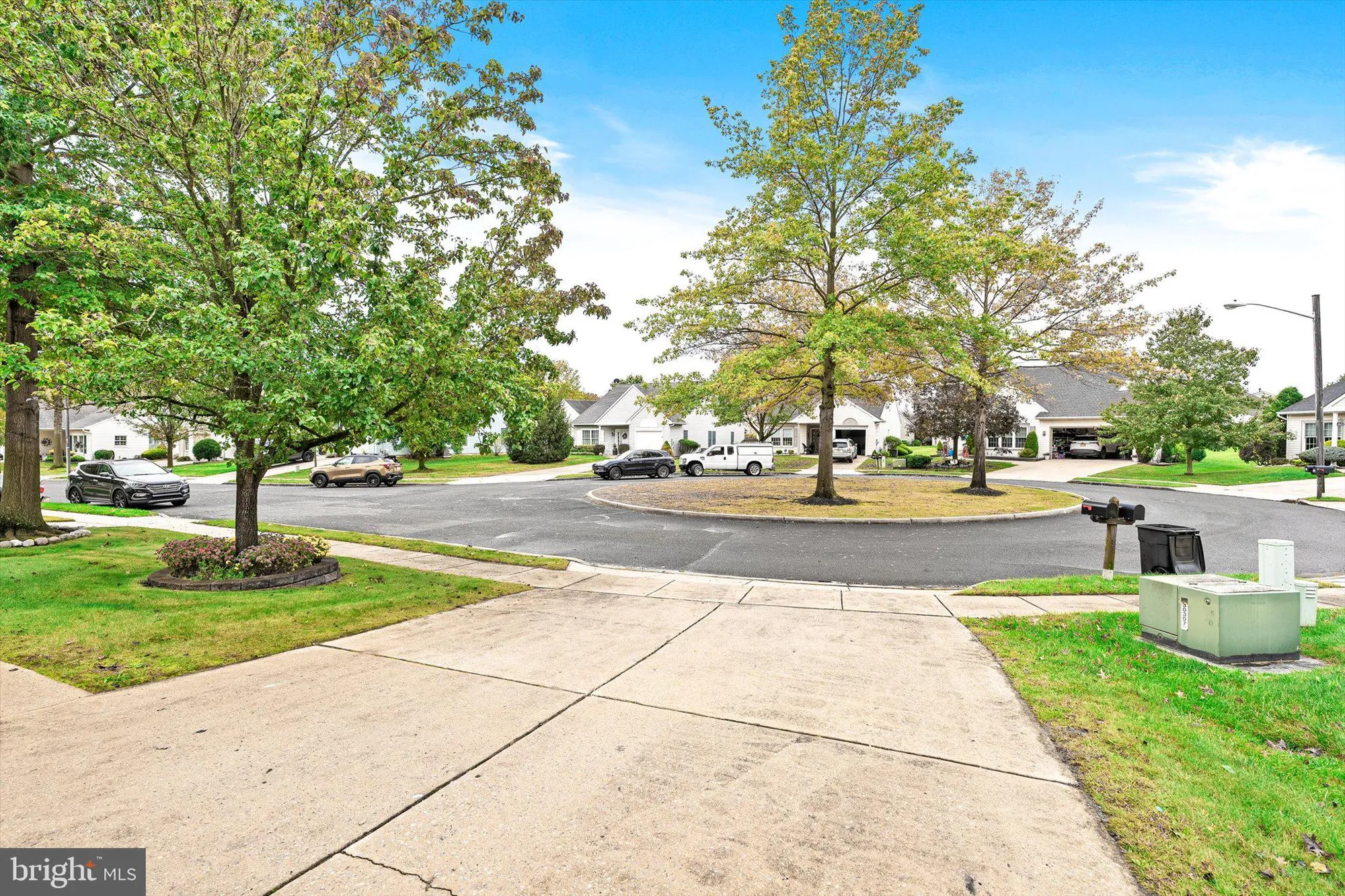 Property Slideshow image 7 of 30 | 11 covered bridge cir, Columbus, NJ, 08022