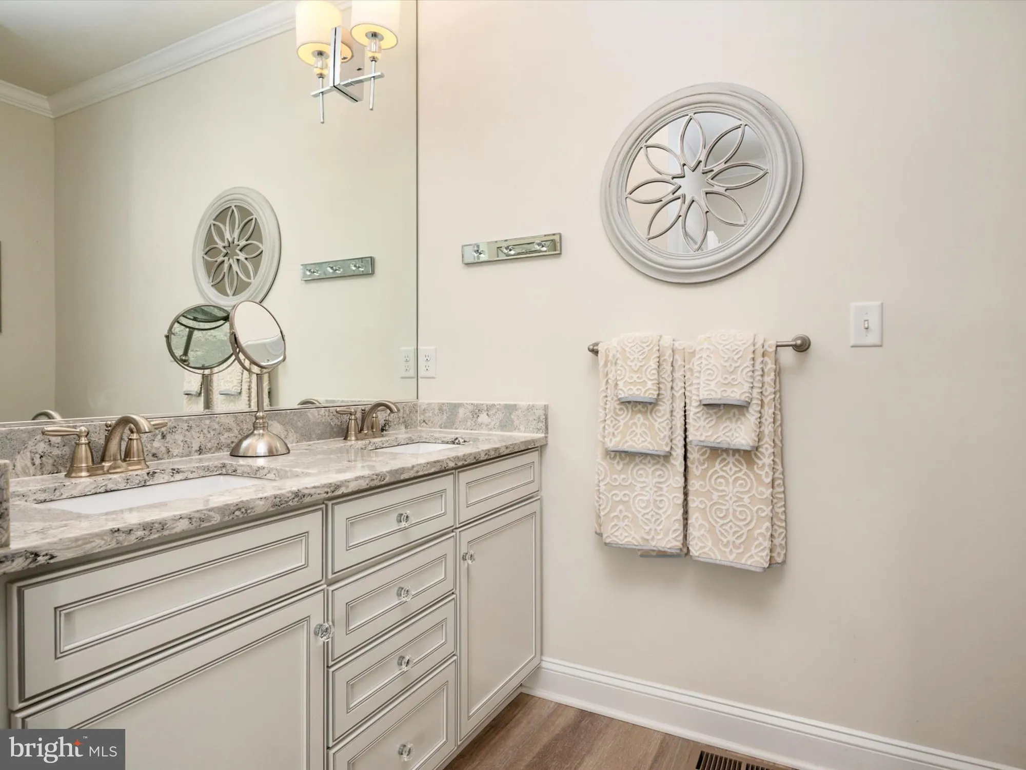 Property Slideshow image 22 of 81 | 736 moorings cir 35, Stevensville, MD, 21666