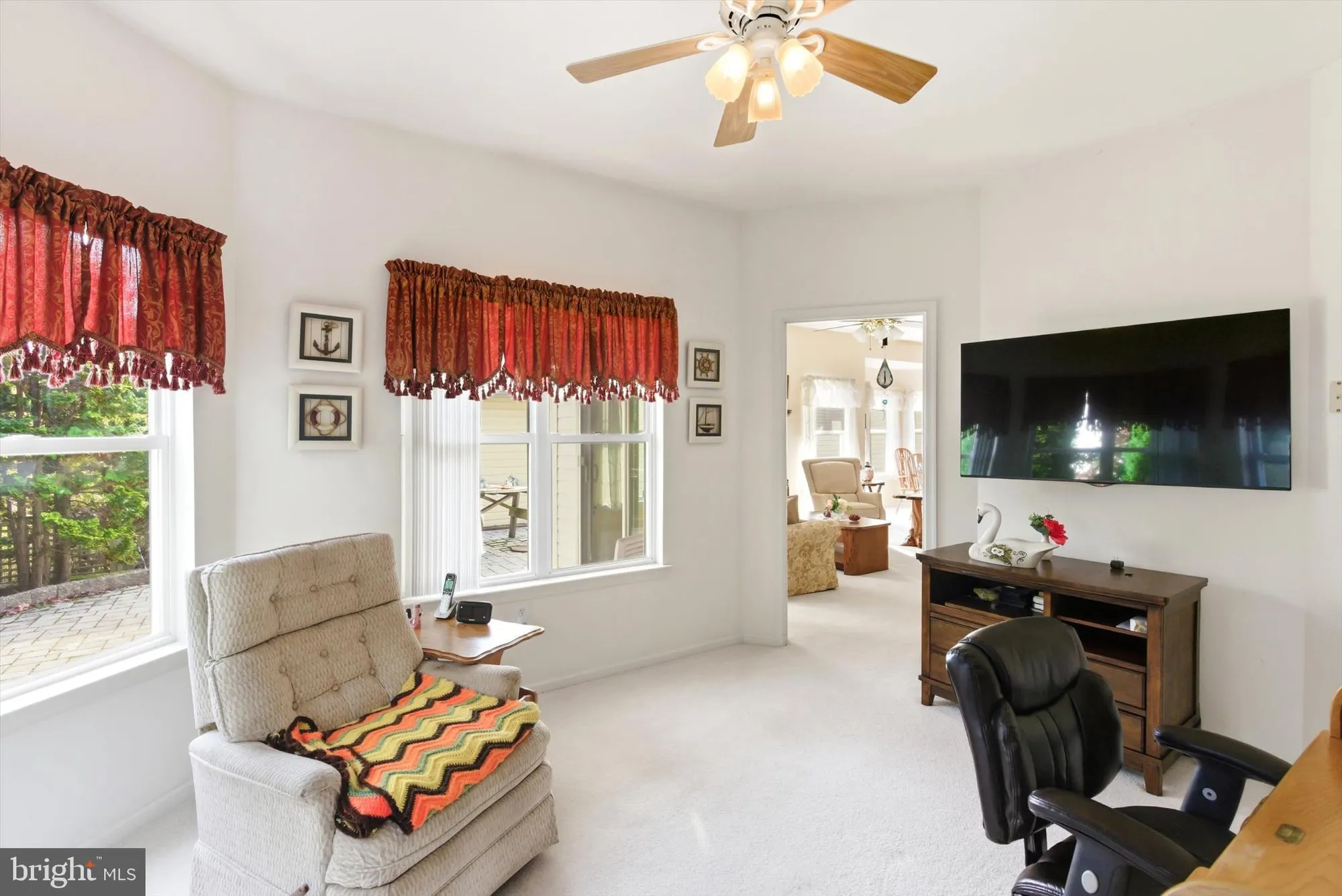 Property Slideshow image 14 of 36 | 53 lookout dr, Manahawkin, NJ, 08050