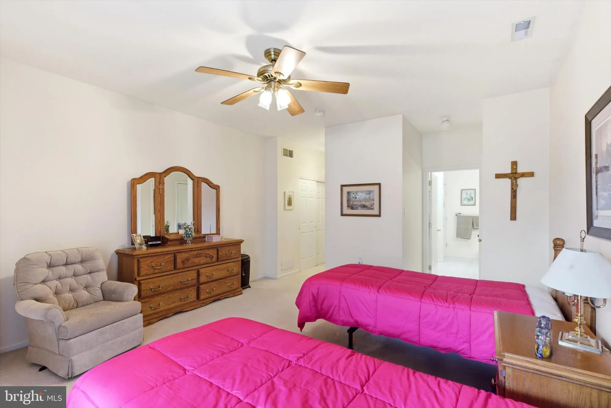 Property Slideshow image 20 of 36 | 53 lookout dr, Manahawkin, NJ, 08050