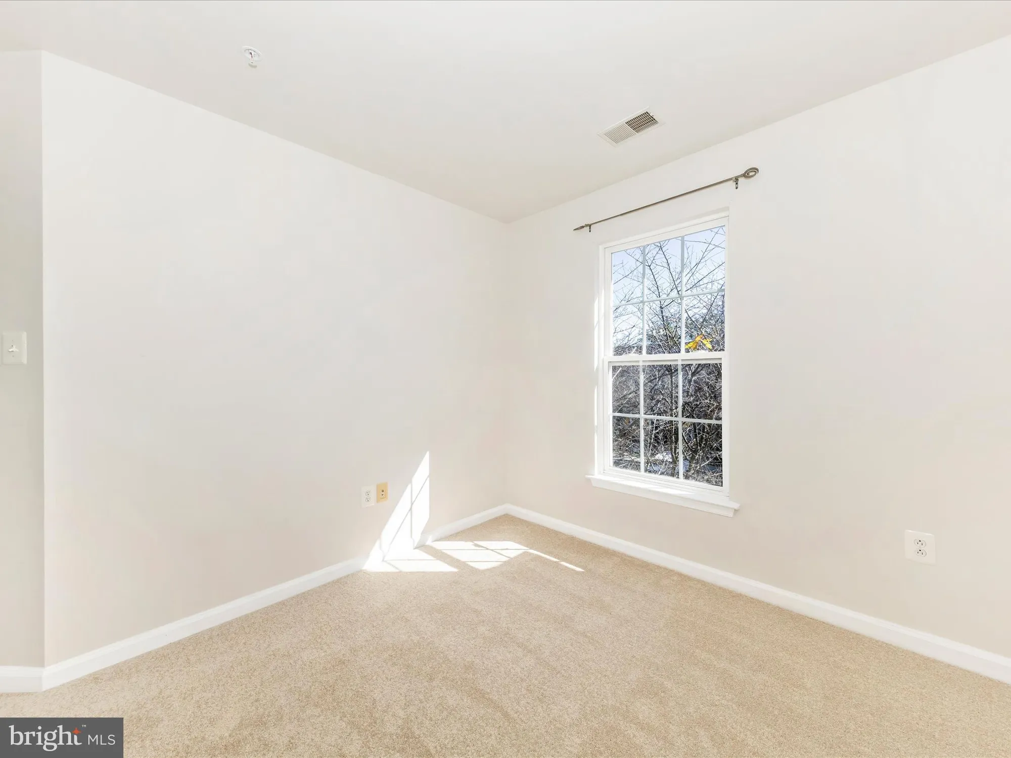 Property Slideshow image 30 of 62 | 5810 whiterose way, New Market, MD, 21774