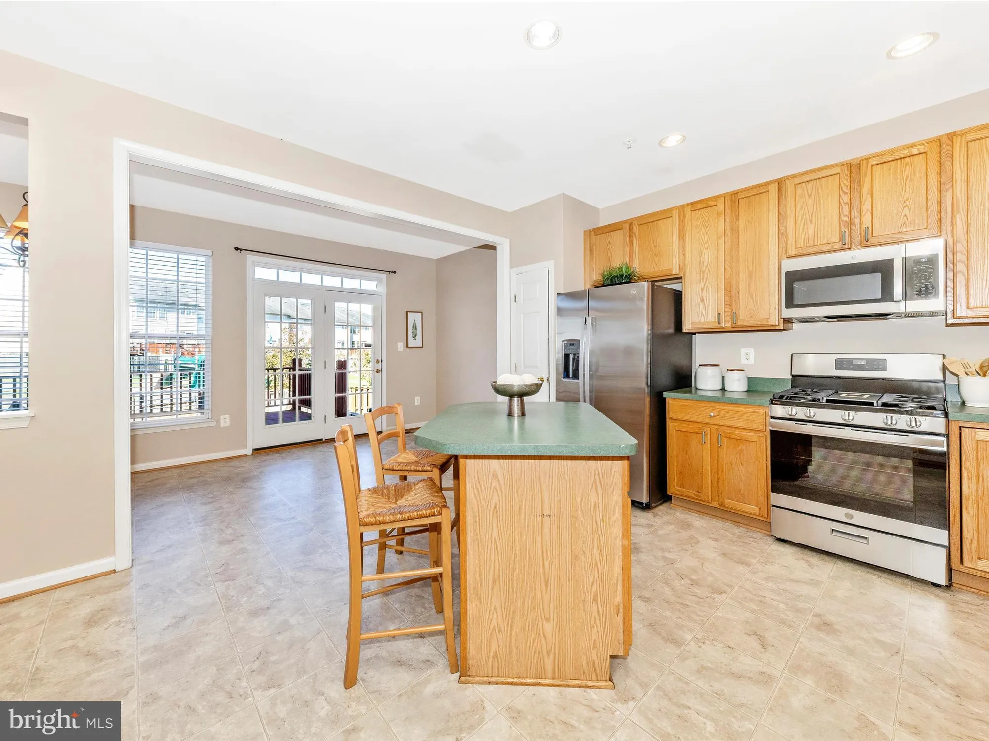 Property Slideshow image 10 of 62 | 5810 whiterose way, New Market, MD, 21774