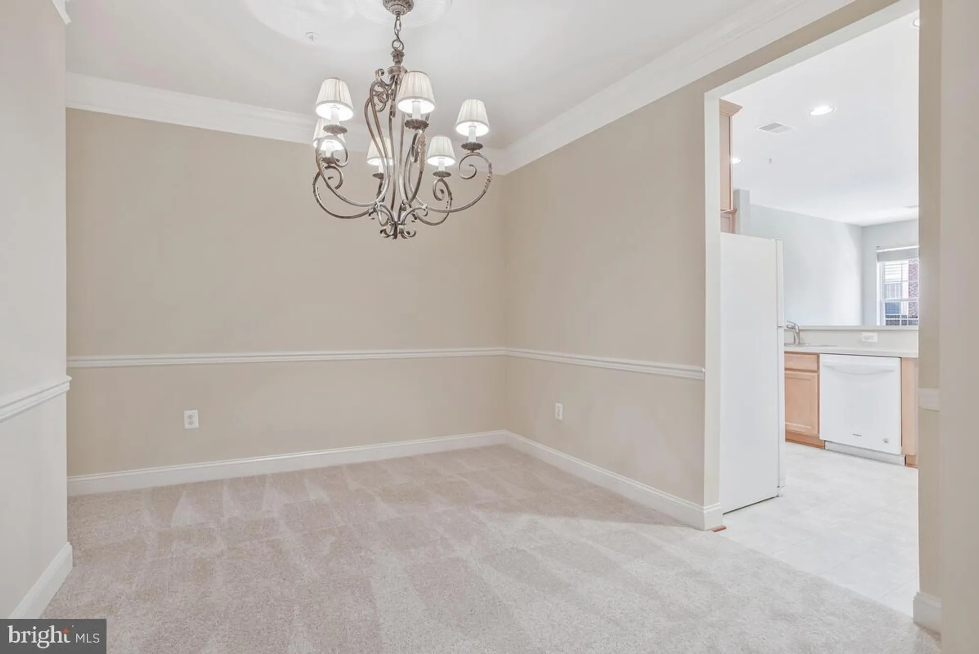 Property Slideshow image 14 of 49 | 2550 kensington gdns 205, Ellicott City, MD, 21043