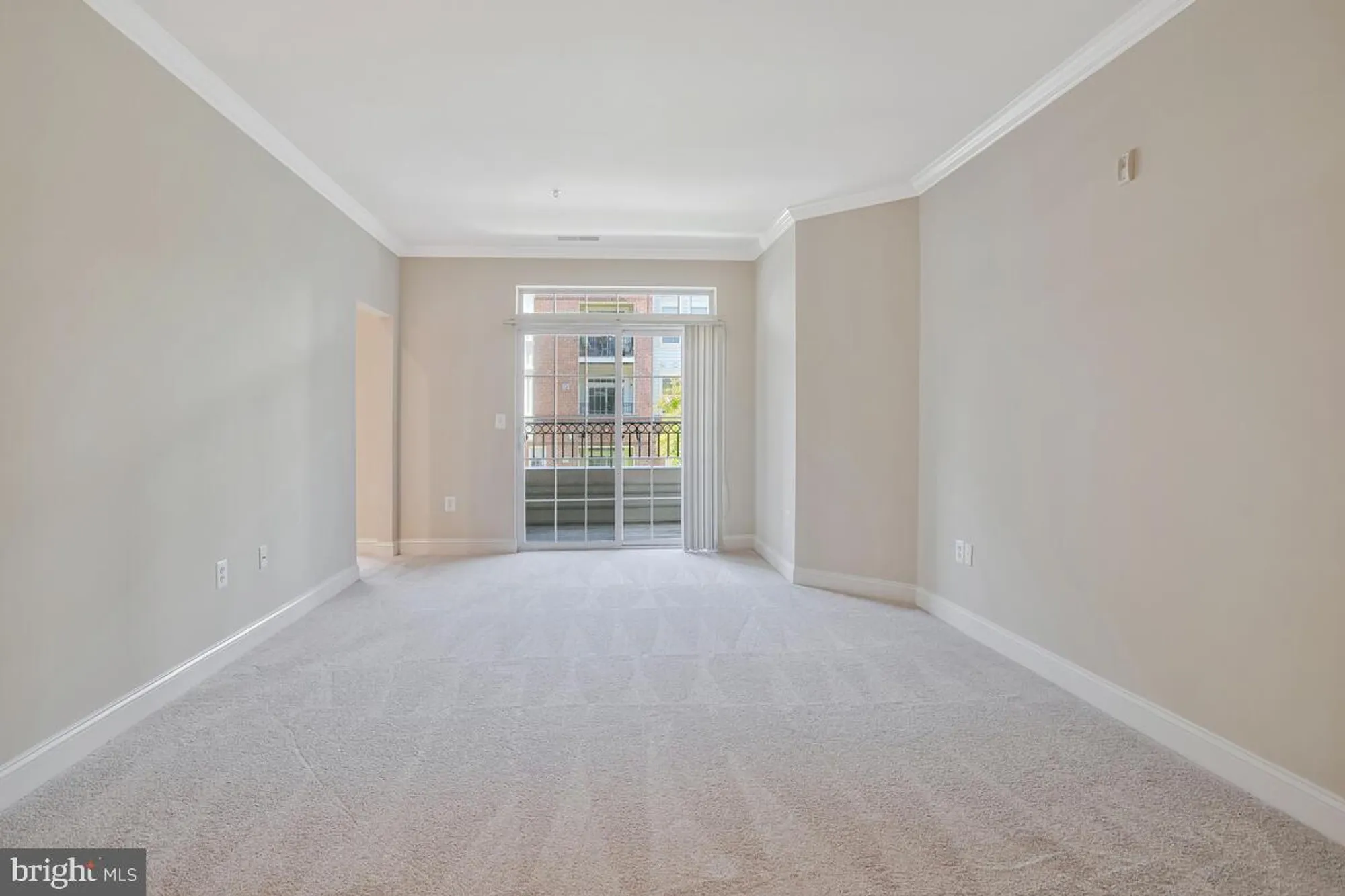 Property Slideshow image 7 of 49 | 2550 kensington gdns 205, Ellicott City, MD, 21043