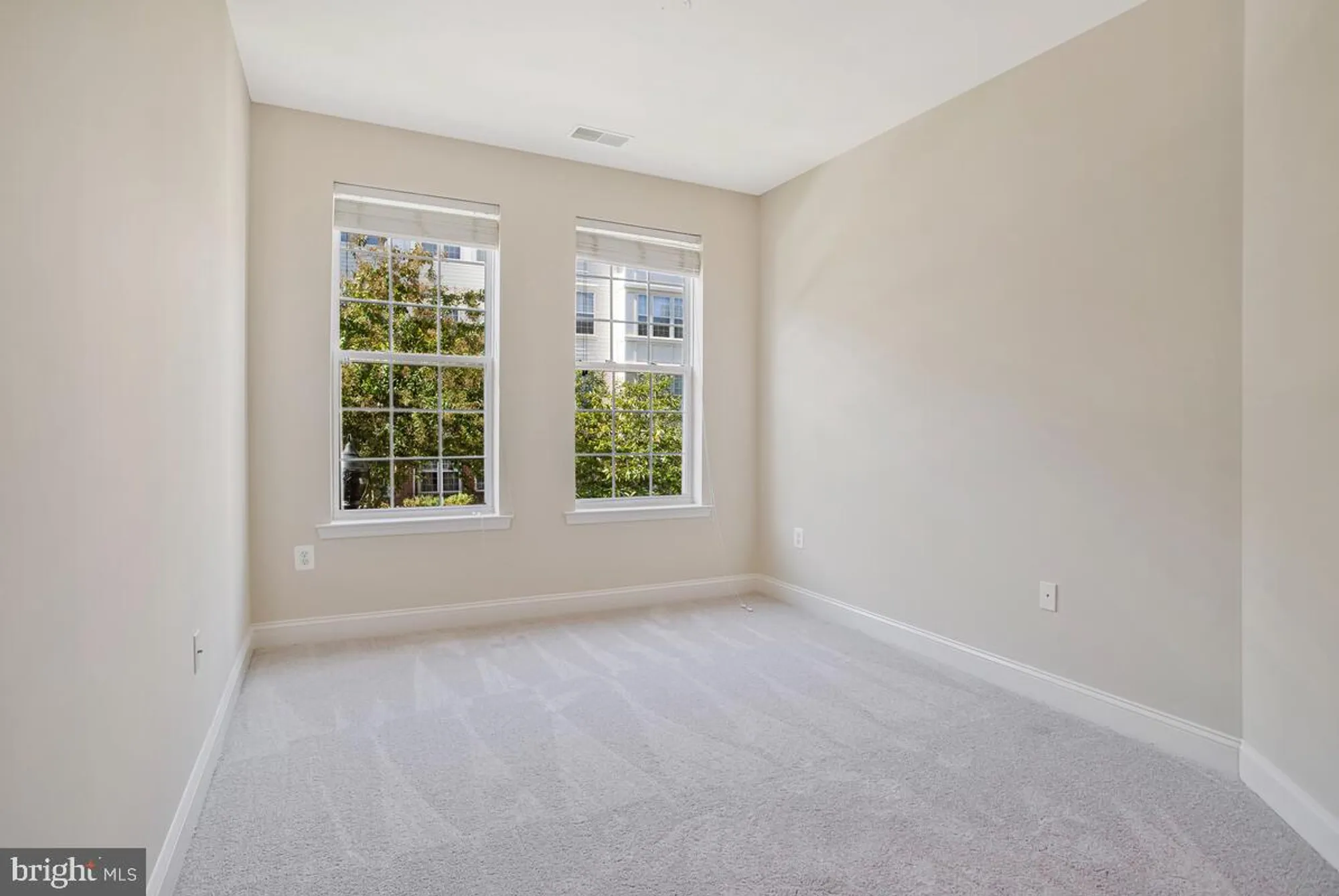 Property Slideshow image 30 of 49 | 2550 kensington gdns 205, Ellicott City, MD, 21043