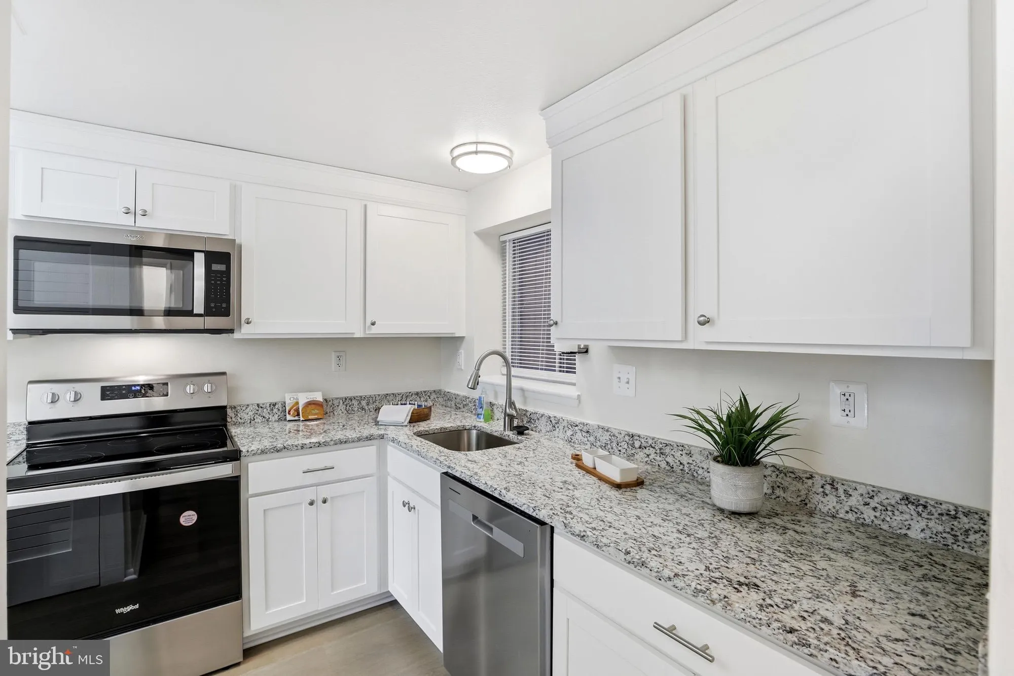 Property Slideshow image 21 of 31 | 3500 forest edge dr 15-2f, Silver Spring, MD, 20906