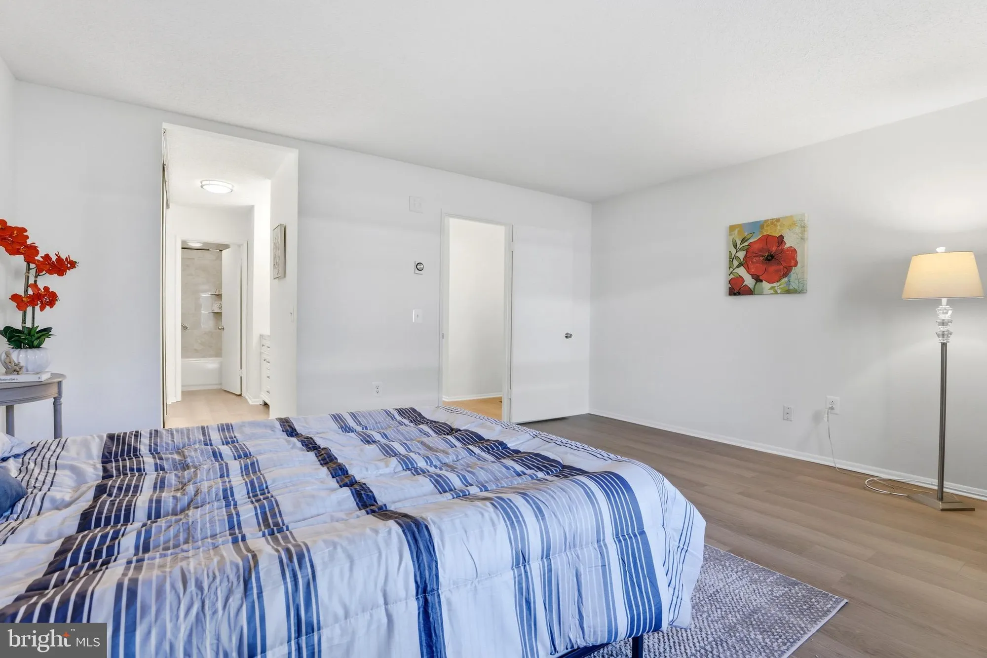 Property Slideshow image 25 of 31 | 3500 forest edge dr 15-2f, Silver Spring, MD, 20906