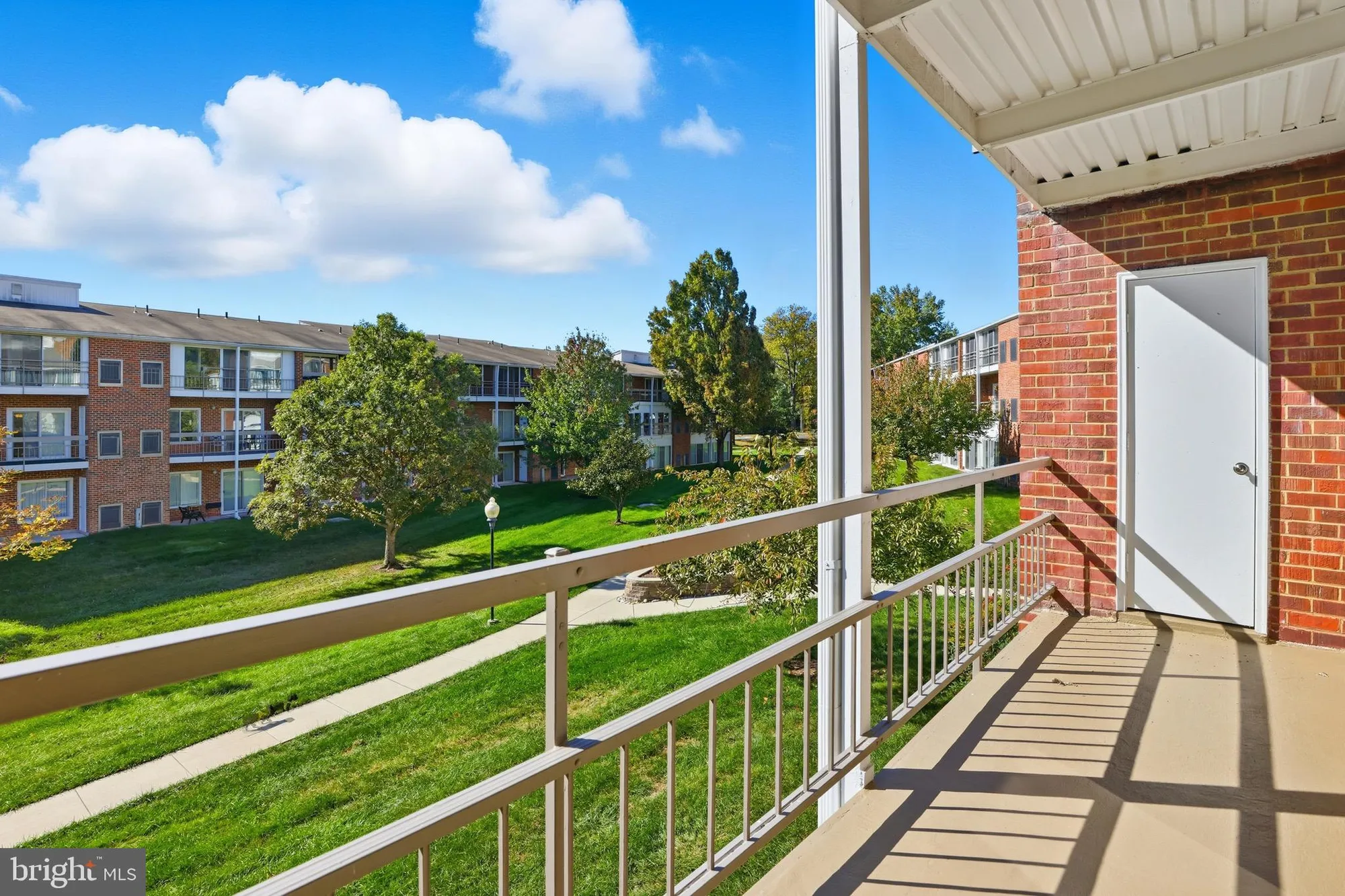 Property Slideshow image 13 of 31 | 3500 forest edge dr 15-2f, Silver Spring, MD, 20906