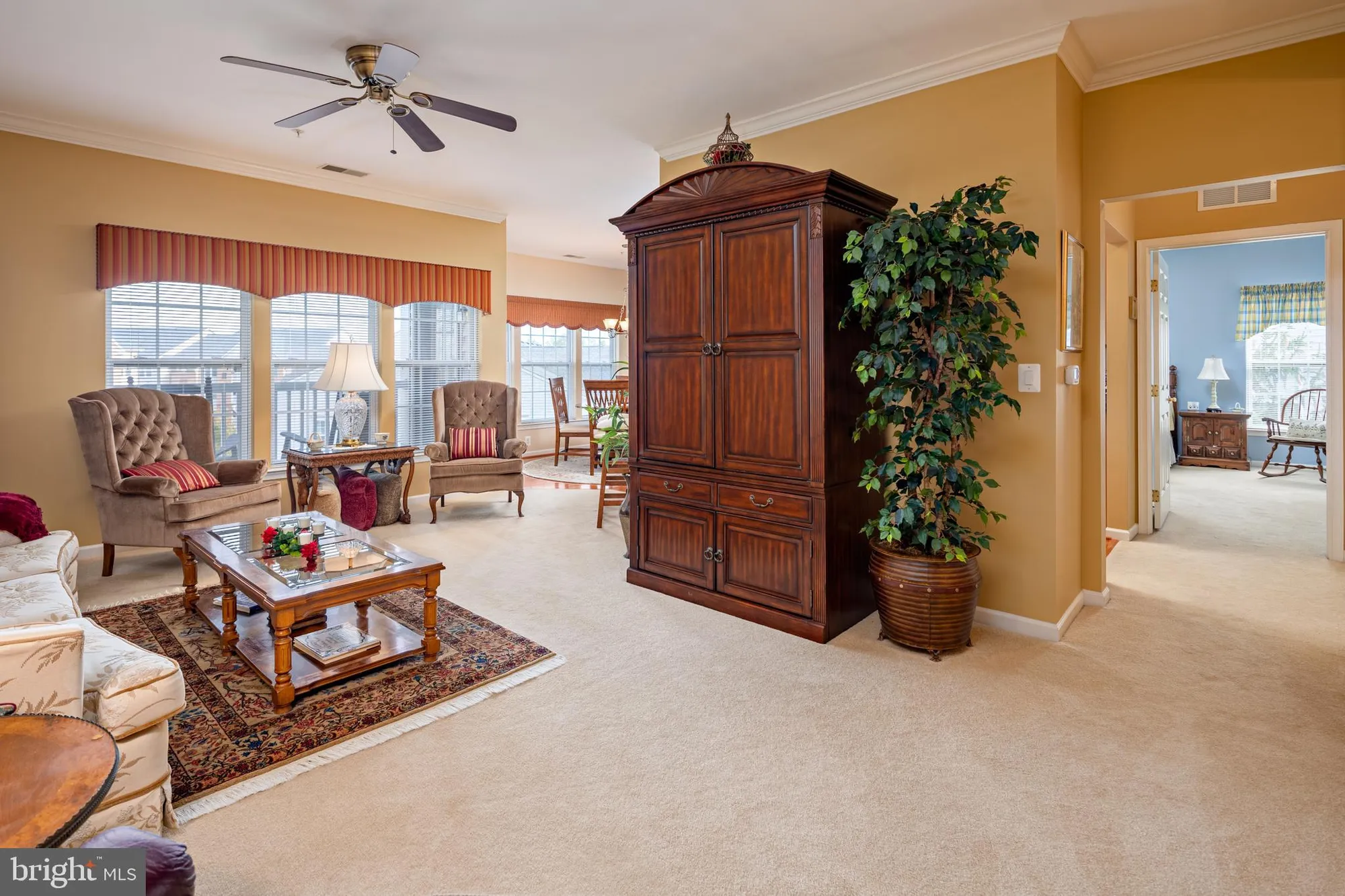 Property Slideshow image 5 of 32 | 8115 yellow pine dr l, Ellicott City, MD, 21043