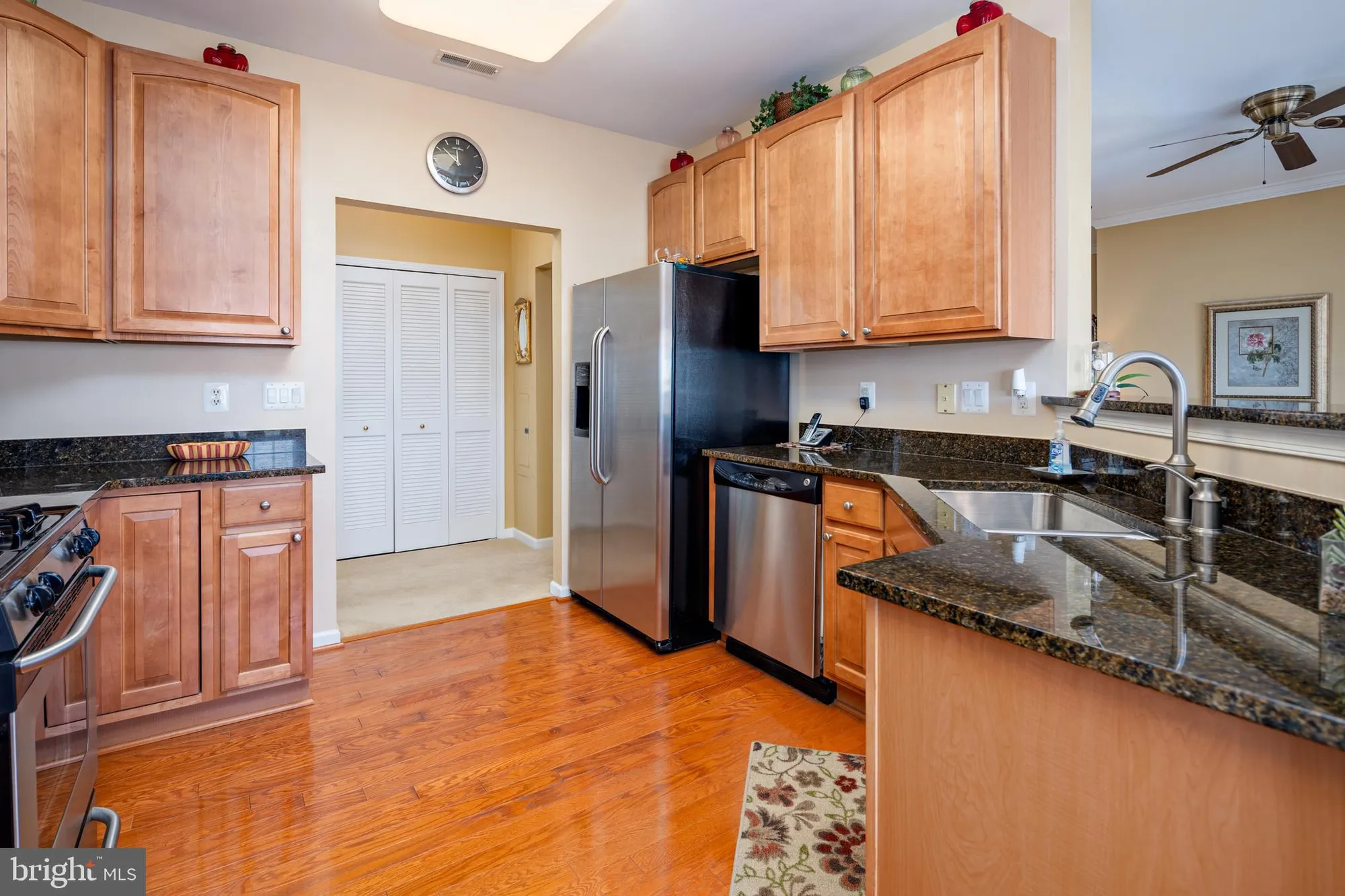 Property Slideshow image 14 of 32 | 8115 yellow pine dr l, Ellicott City, MD, 21043