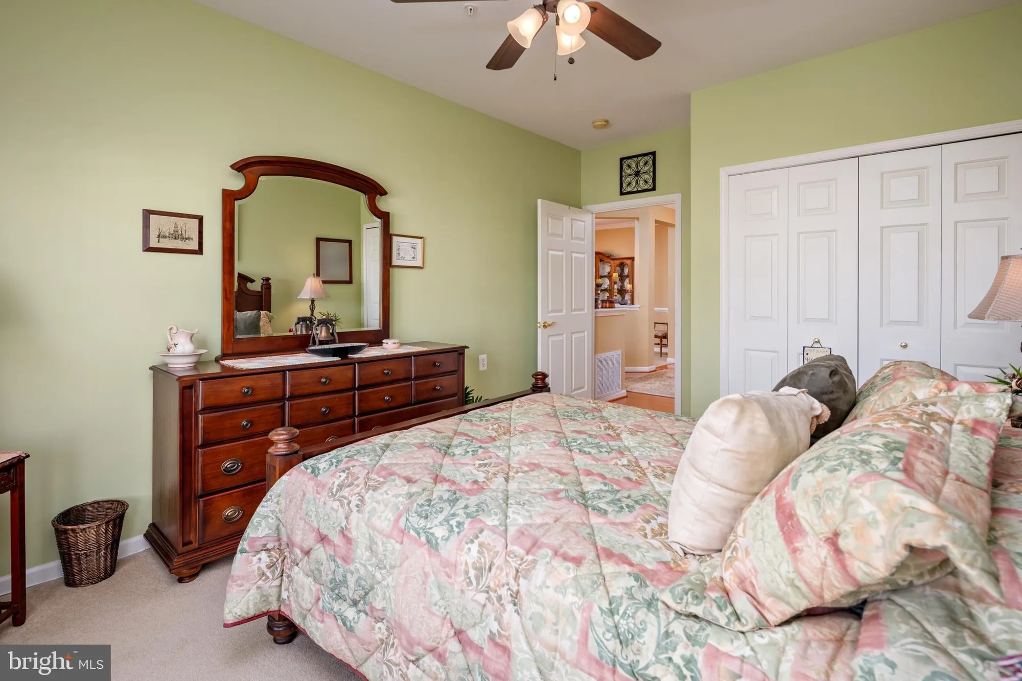 Property Slideshow image 28 of 32 | 8115 yellow pine dr l, Ellicott City, MD, 21043