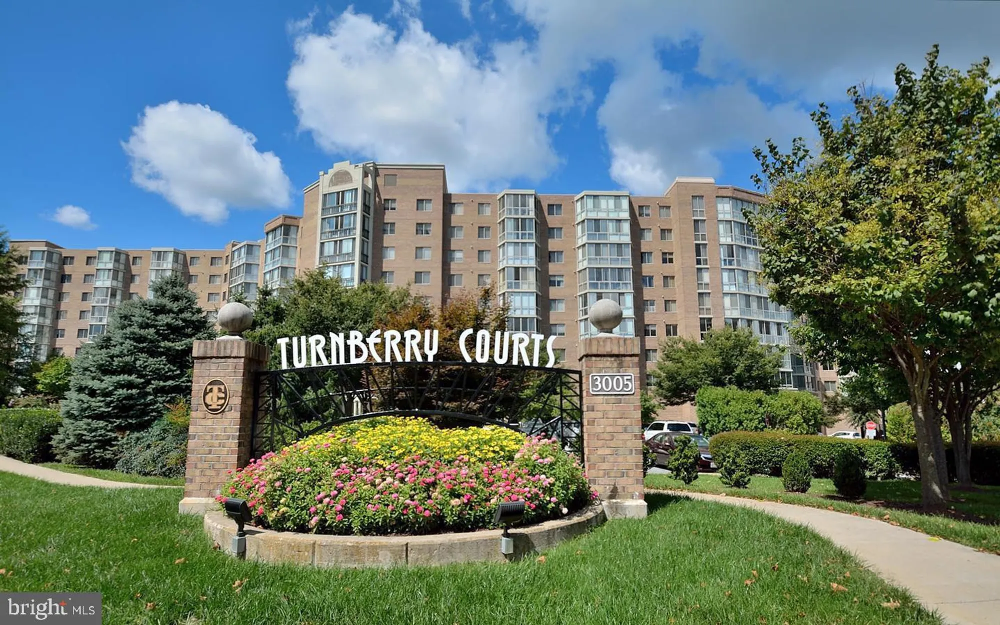 Property Slideshow image 2 of 5 | 3005 s leisure world blvd apt 702, Silver Spring, MD, 20906