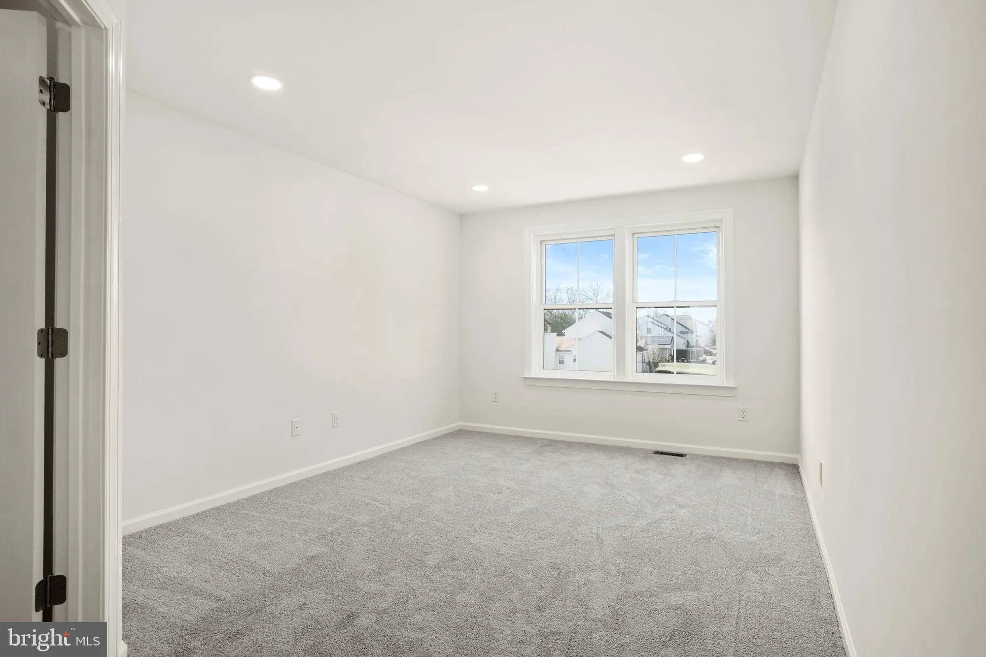 Property Slideshow image 25 of 43 | 33 kay chiarello way, Hamilton, NJ, 08690