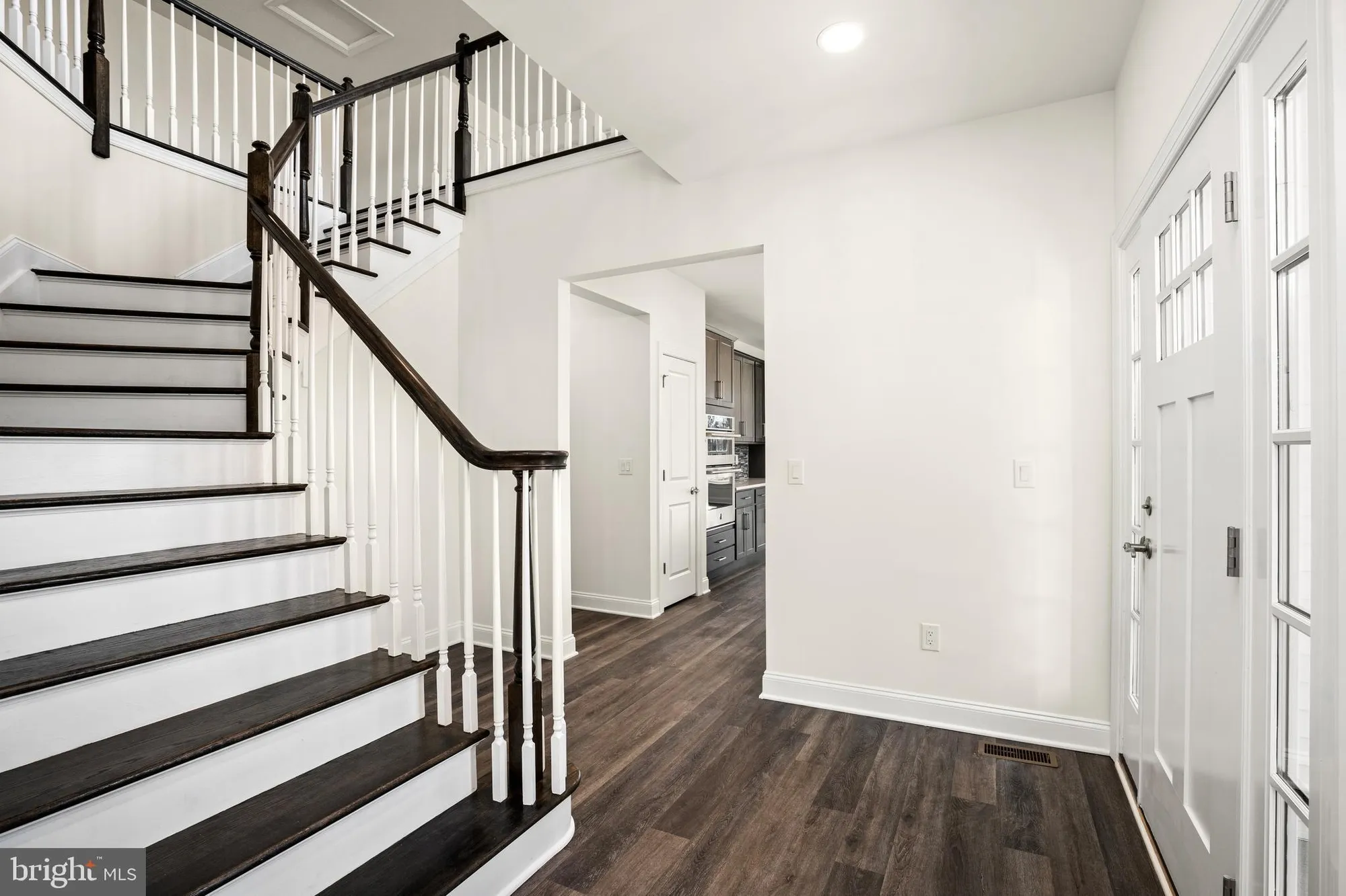 Property Slideshow image 7 of 43 | 33 kay chiarello way, Hamilton, NJ, 08690