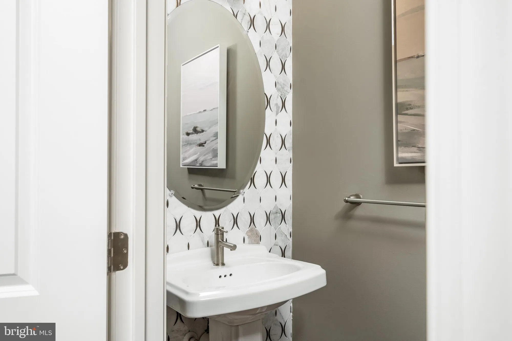 Property Slideshow image 13 of 63 | 5 sportsman blvd, Hamilton, NJ, 08690