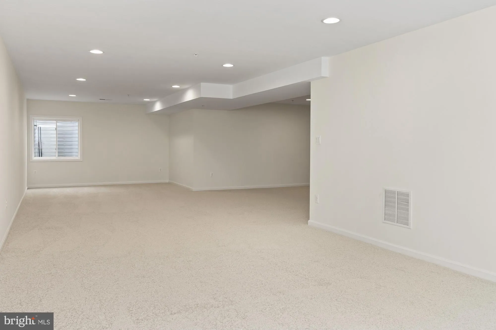 Property Slideshow image 34 of 53 | 331 tufton cir # 102, Fallston, MD, 21047