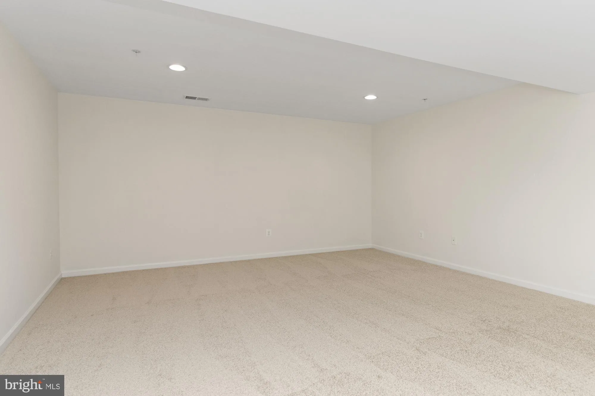 Property Slideshow image 37 of 53 | 331 tufton cir # 102, Fallston, MD, 21047