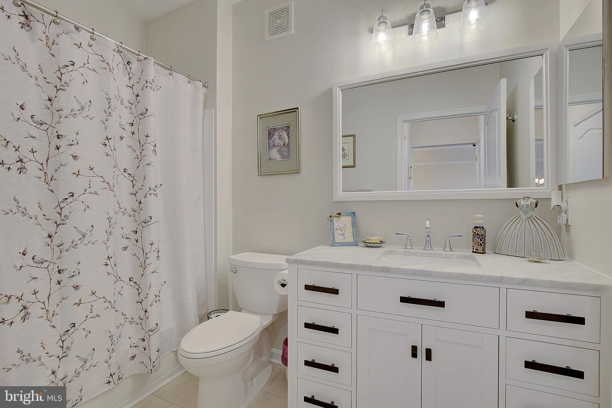 Property Slideshow image 18 of 30 | 8610 fluttering leaf trl 208, Odenton, MD, 21113