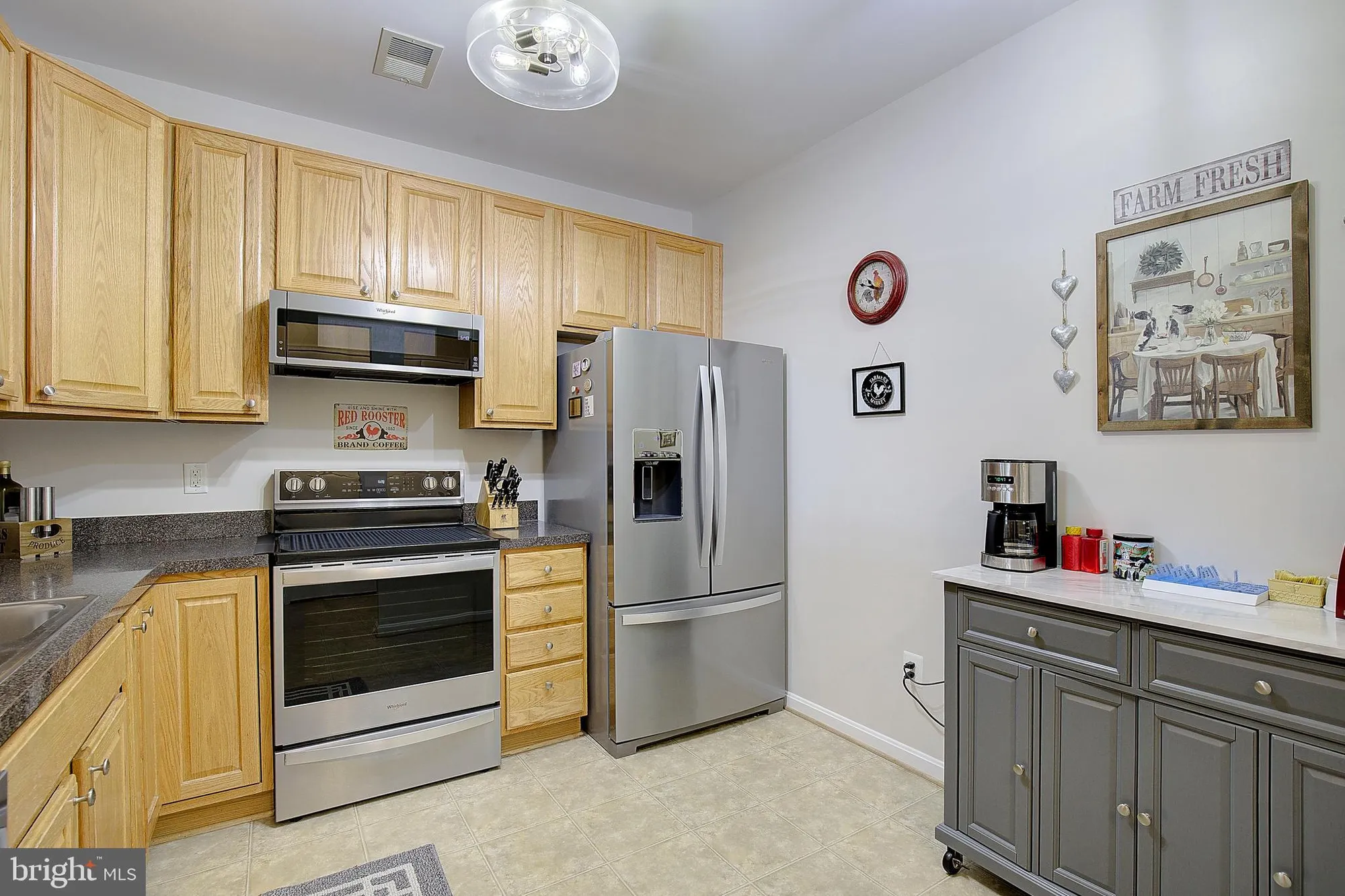 Property Slideshow image 13 of 30 | 8610 fluttering leaf trl 208, Odenton, MD, 21113