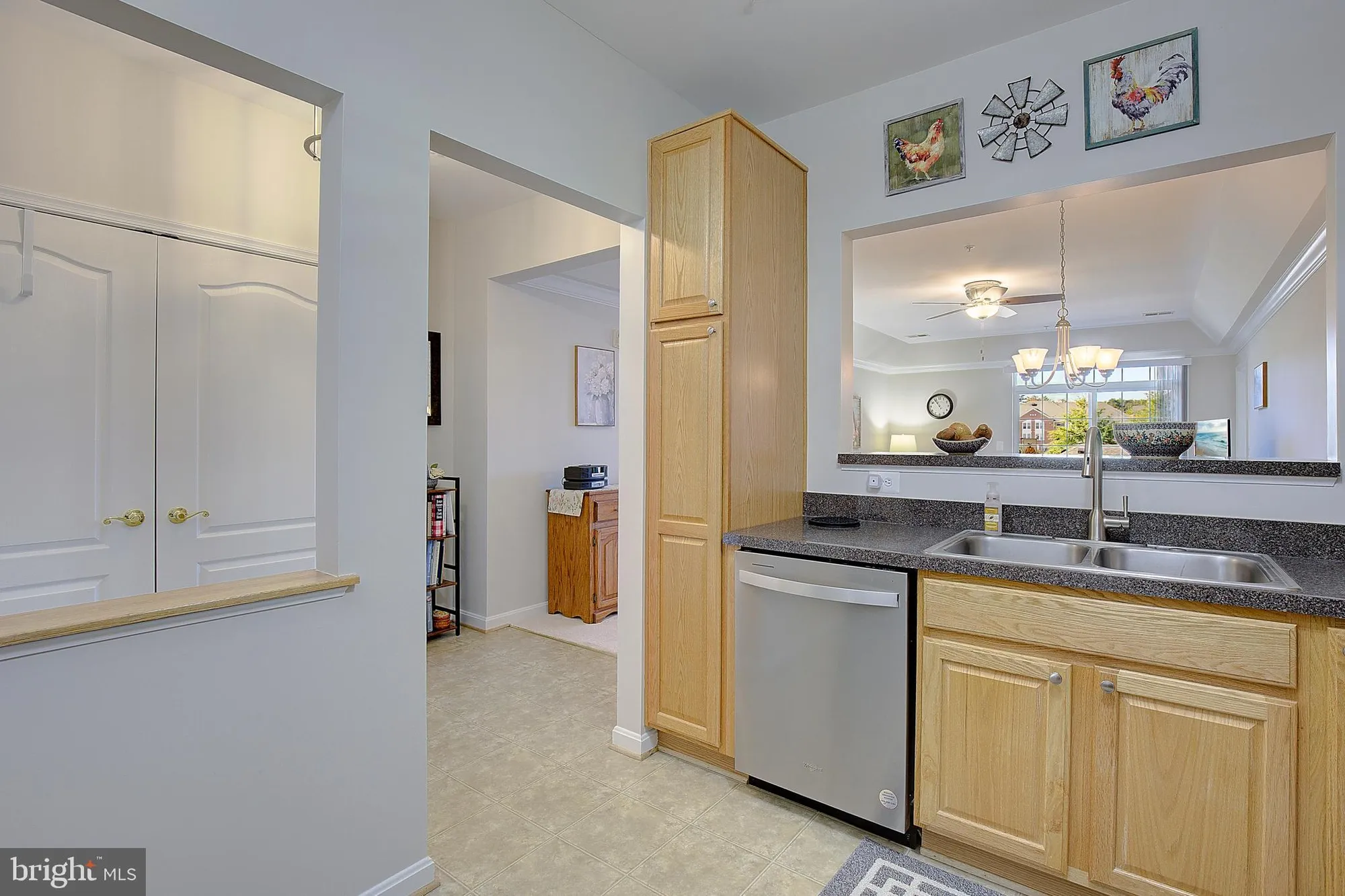 Property Slideshow image 16 of 30 | 8610 fluttering leaf trl 208, Odenton, MD, 21113
