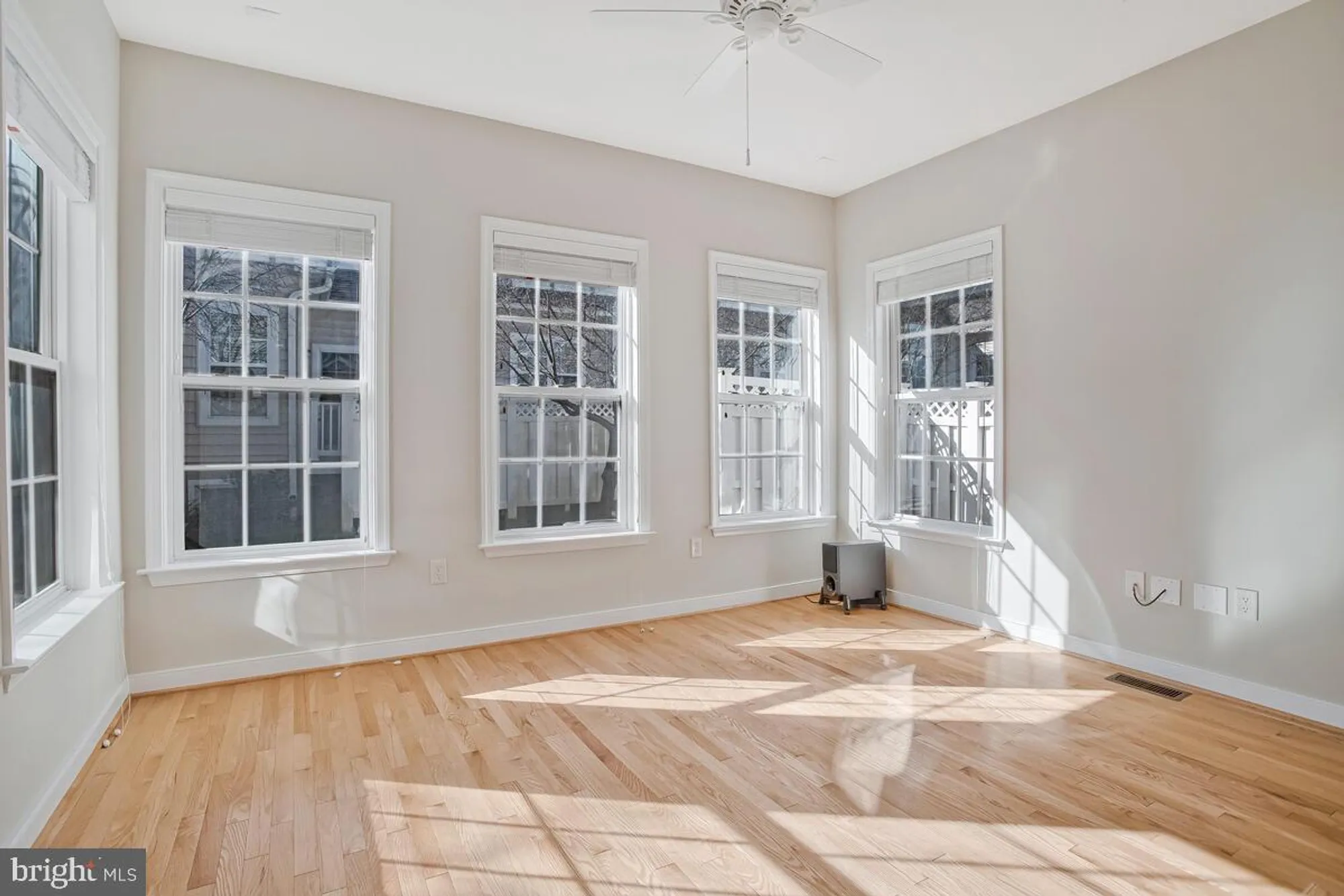 Property Slideshow image 16 of 75 | 8656 vast rose dr 23, Columbia, MD, 21045