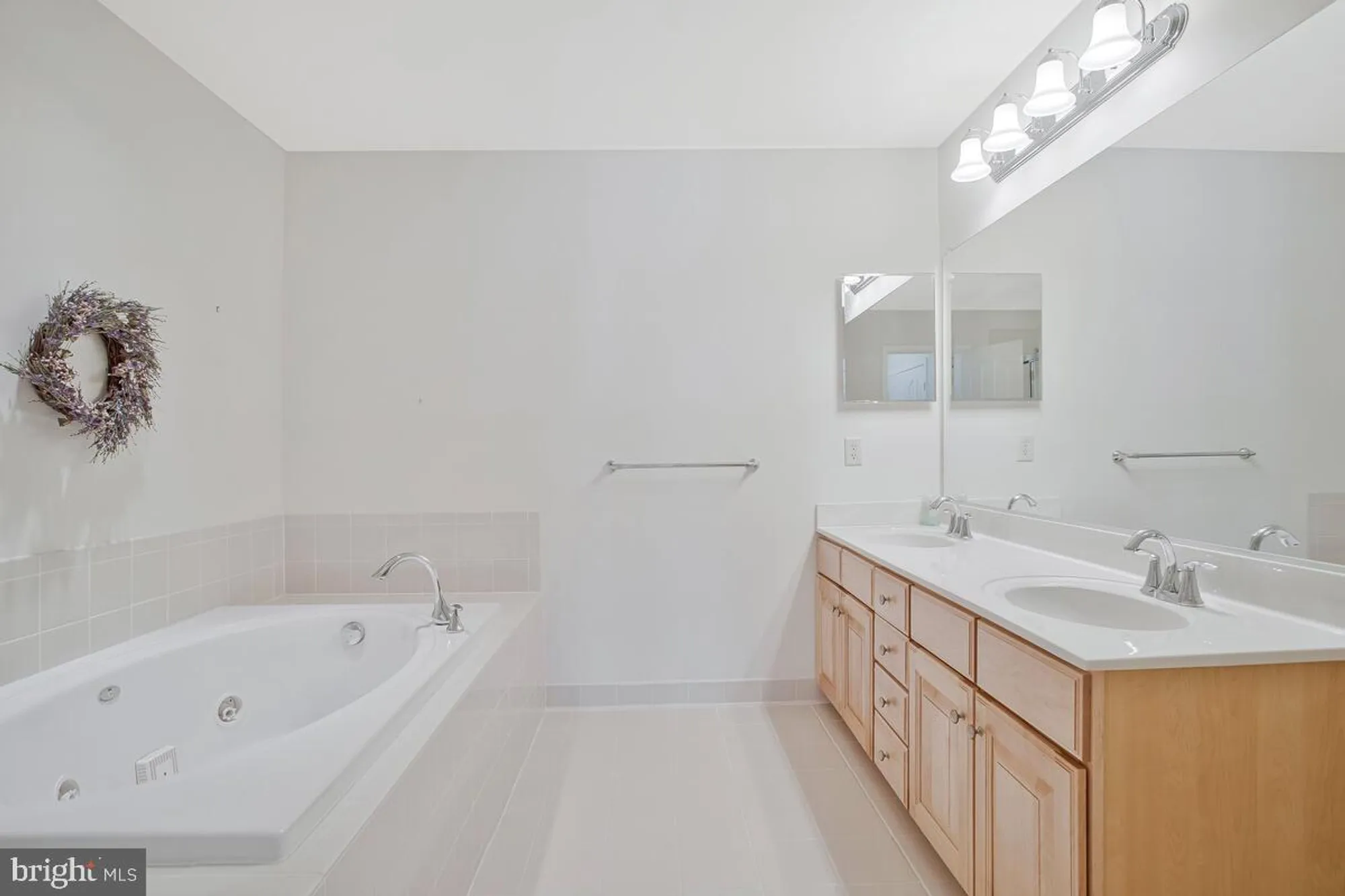 Property Slideshow image 38 of 75 | 8656 vast rose dr 23, Columbia, MD, 21045