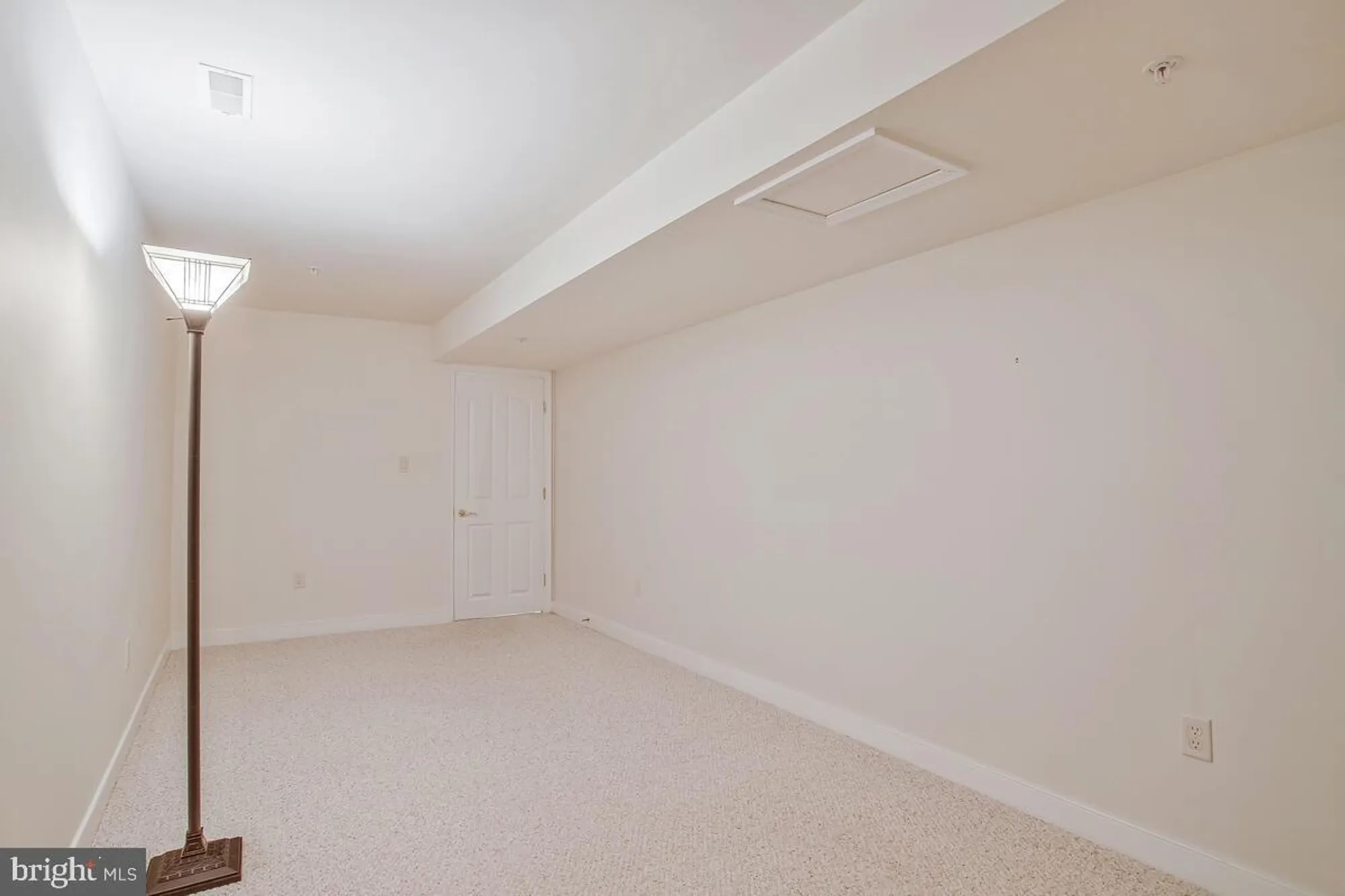 Property Slideshow image 53 of 75 | 8656 vast rose dr 23, Columbia, MD, 21045
