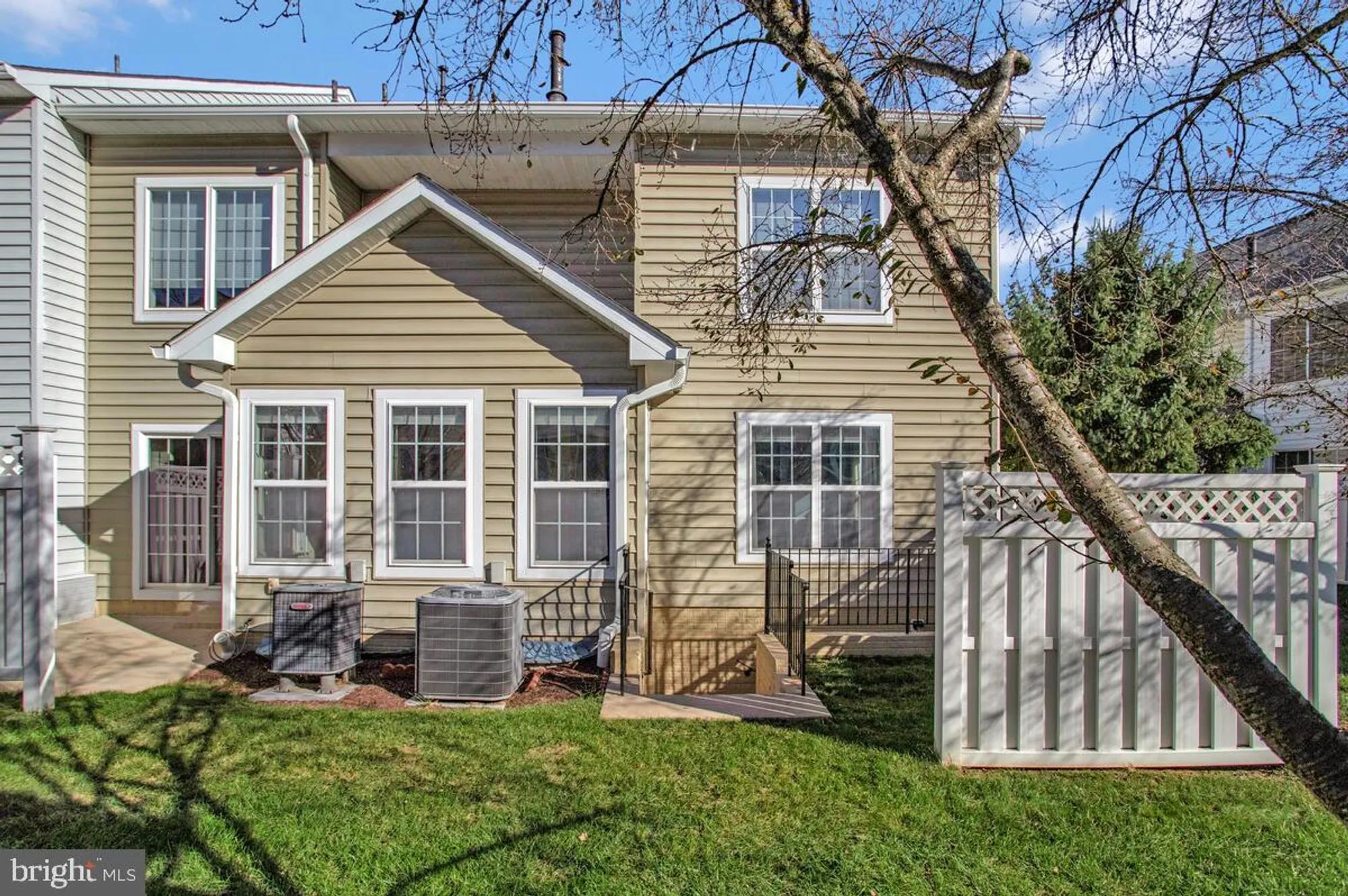 Property Slideshow image 60 of 75 | 8656 vast rose dr 23, Columbia, MD, 21045