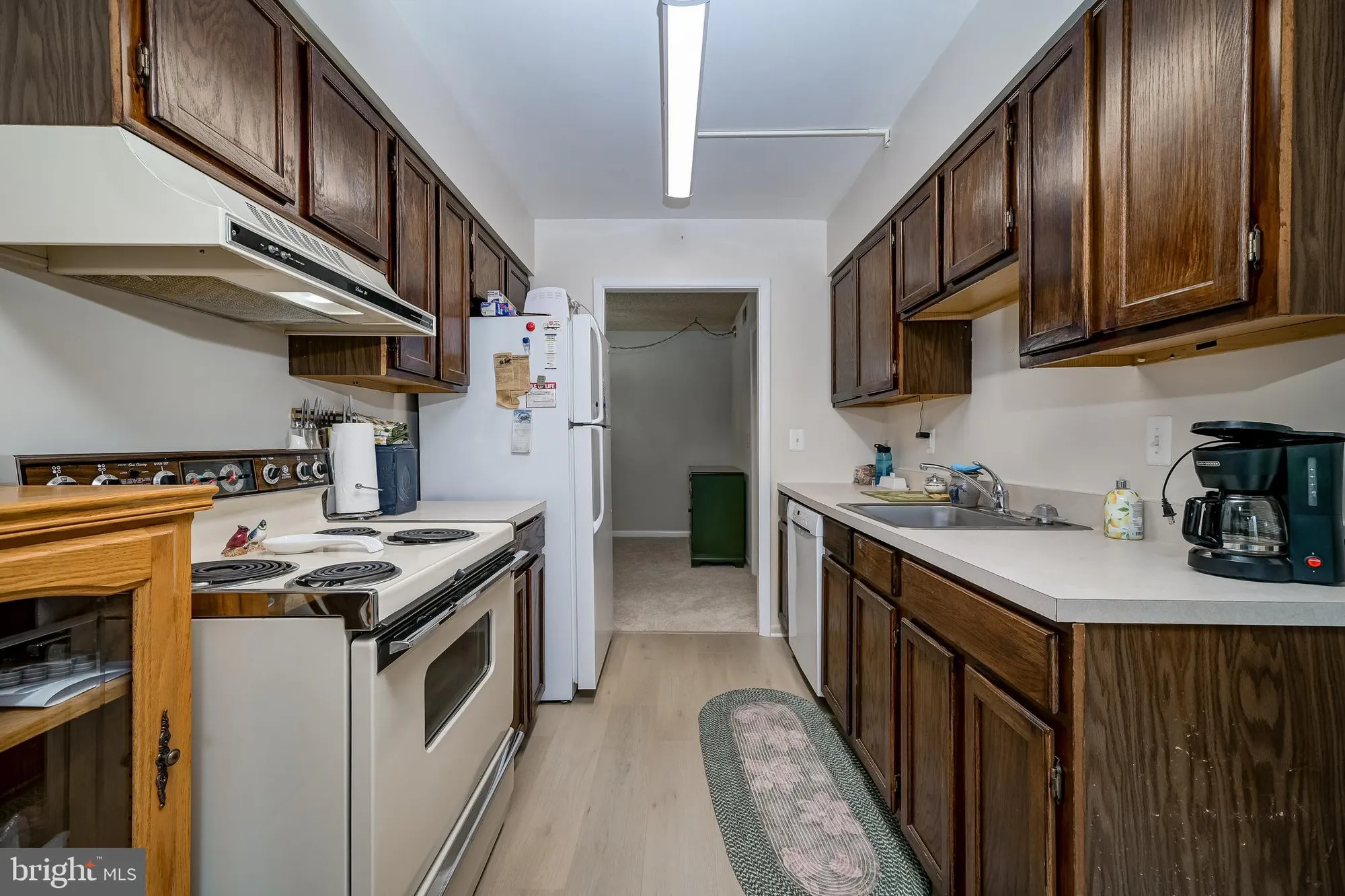 Property Slideshow image 16 of 42 | 15211 elkridge way 94-2f, Silver Spring, MD, 20906