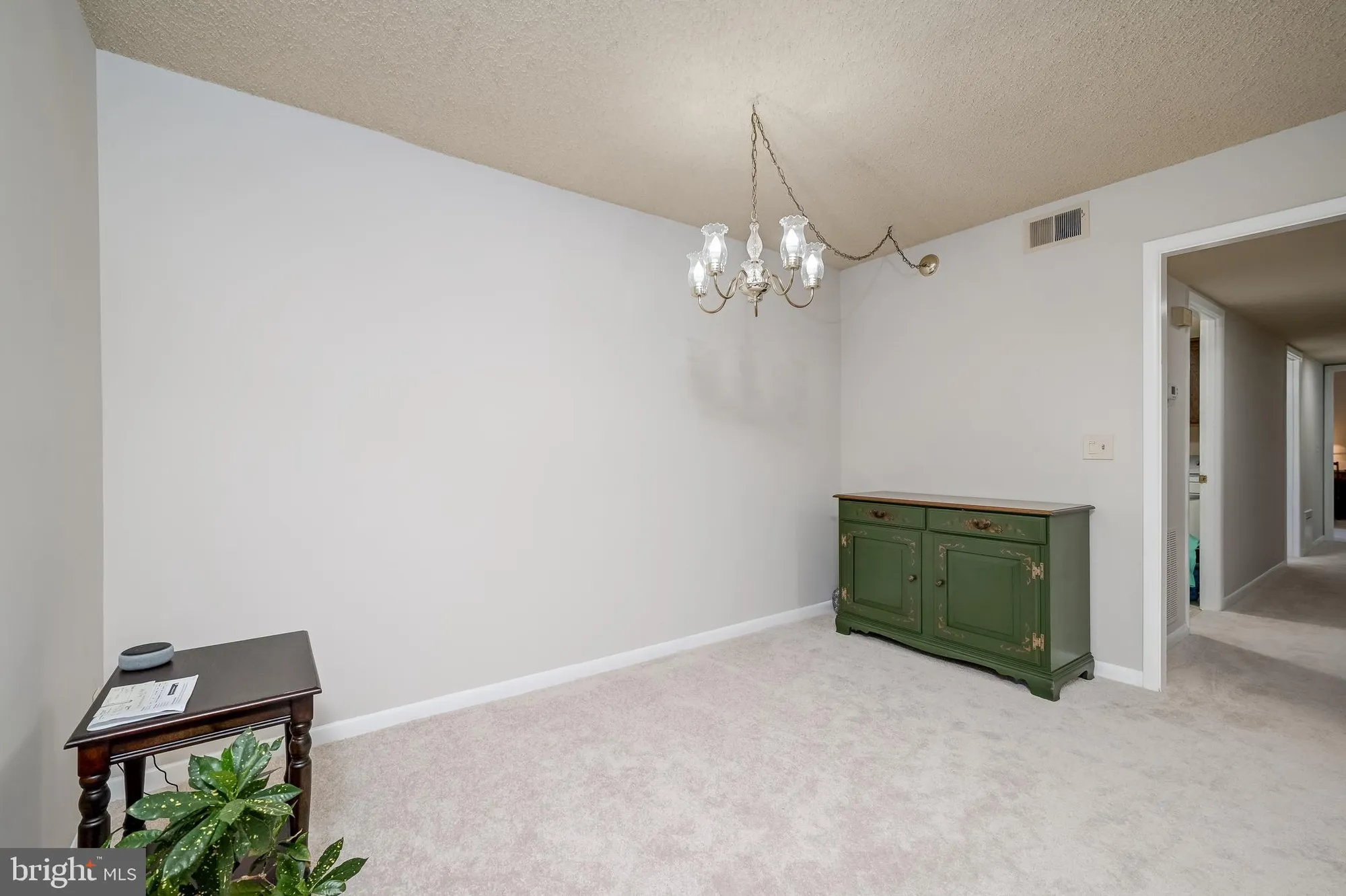 Property Slideshow image 22 of 42 | 15211 elkridge way 94-2f, Silver Spring, MD, 20906