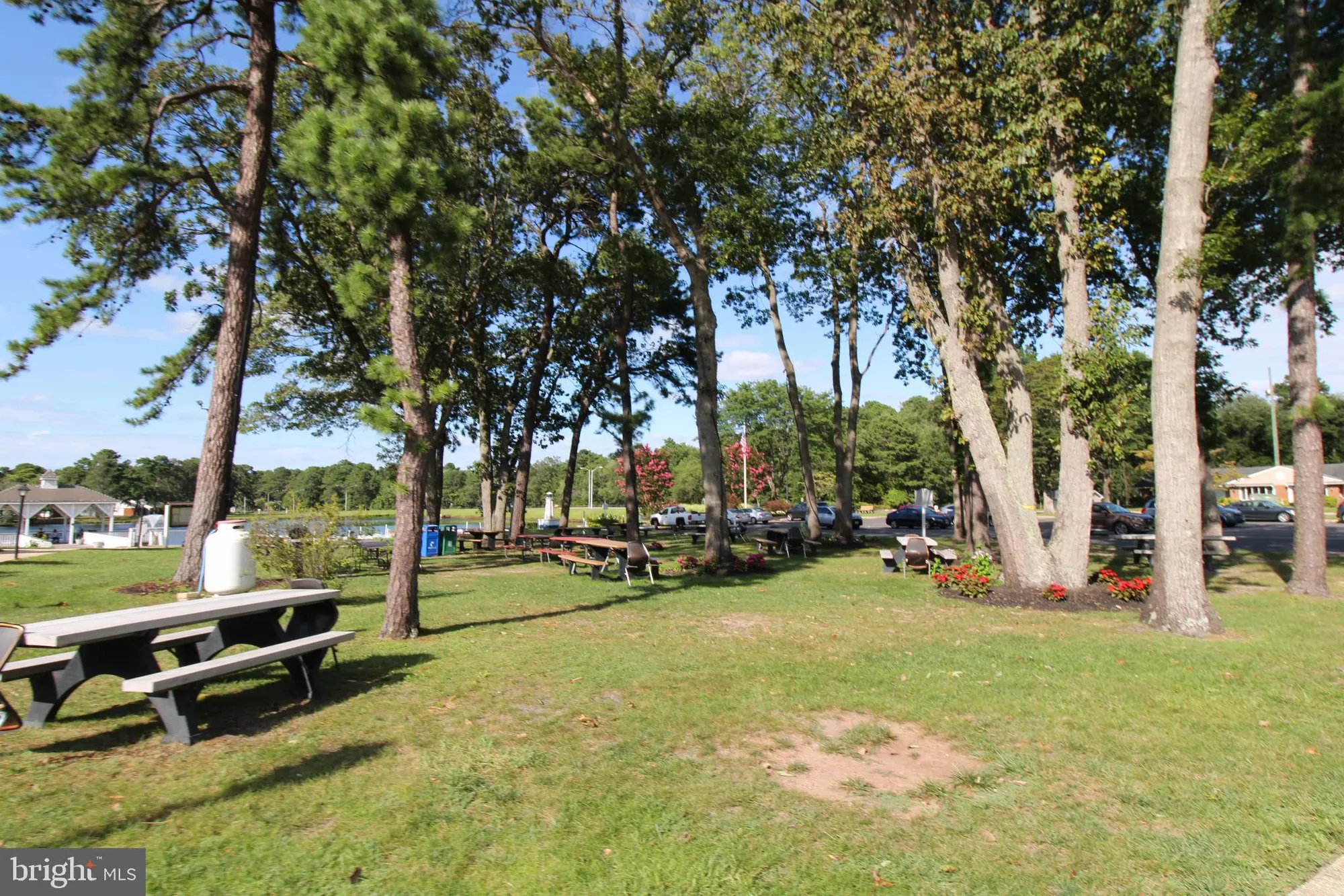 Property Slideshow image 23 of 24 | 469a thornbury ct, Lakewood, NJ, 08701