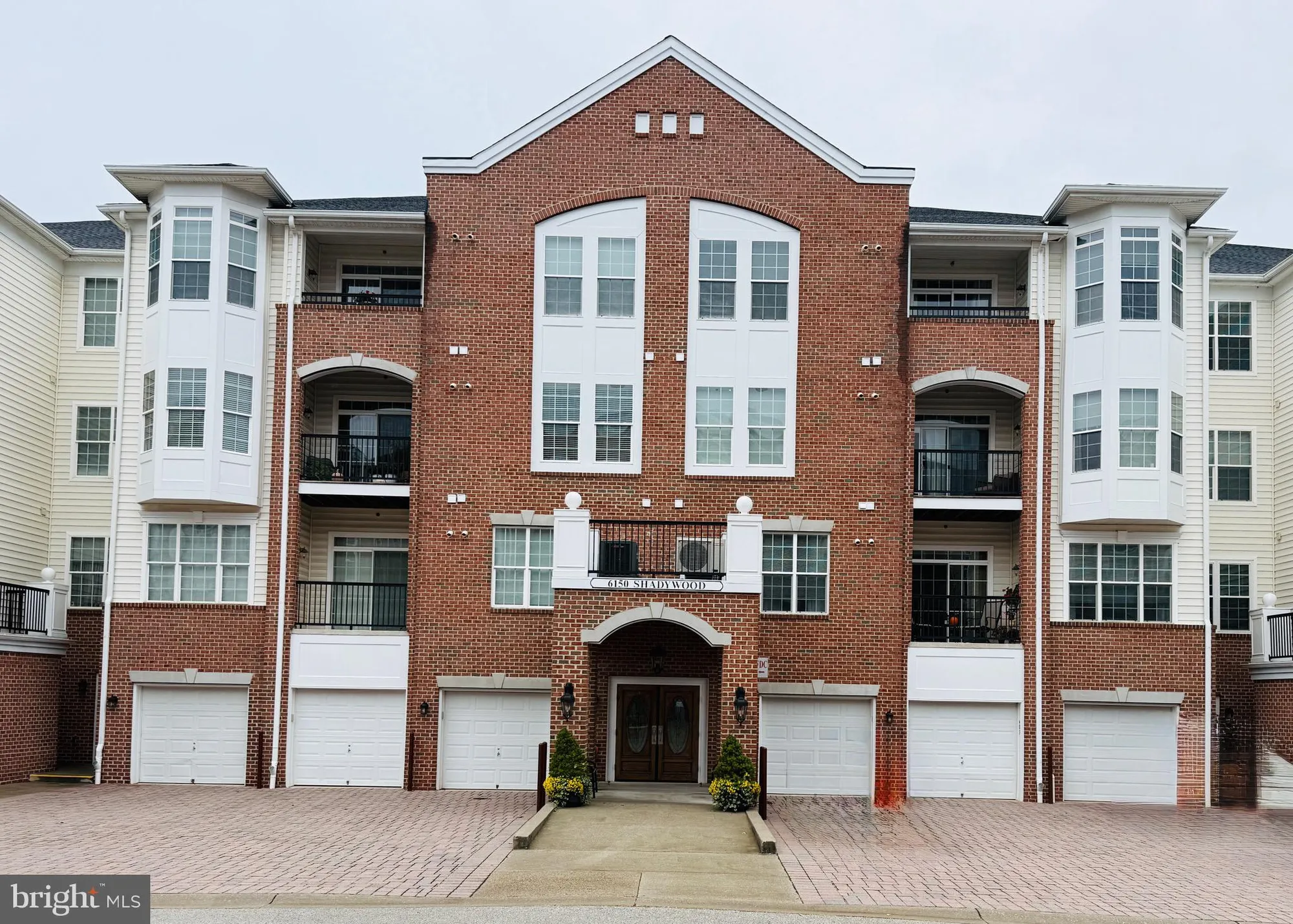 Property Slideshow image 1 of 18 | 6150 shadywood rd unit 401, Elkridge, MD, 21075