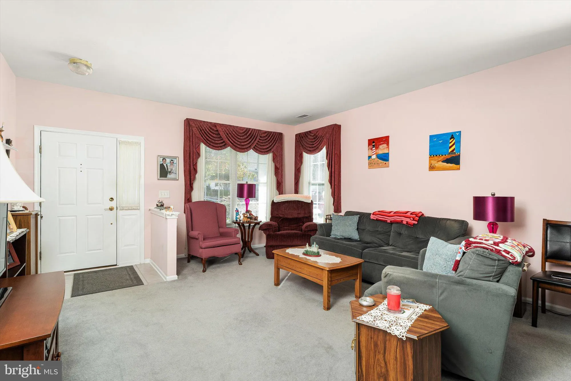 Property Slideshow image 5 of 25 | 229 meadowlark dr, Hamilton, NJ, 08690