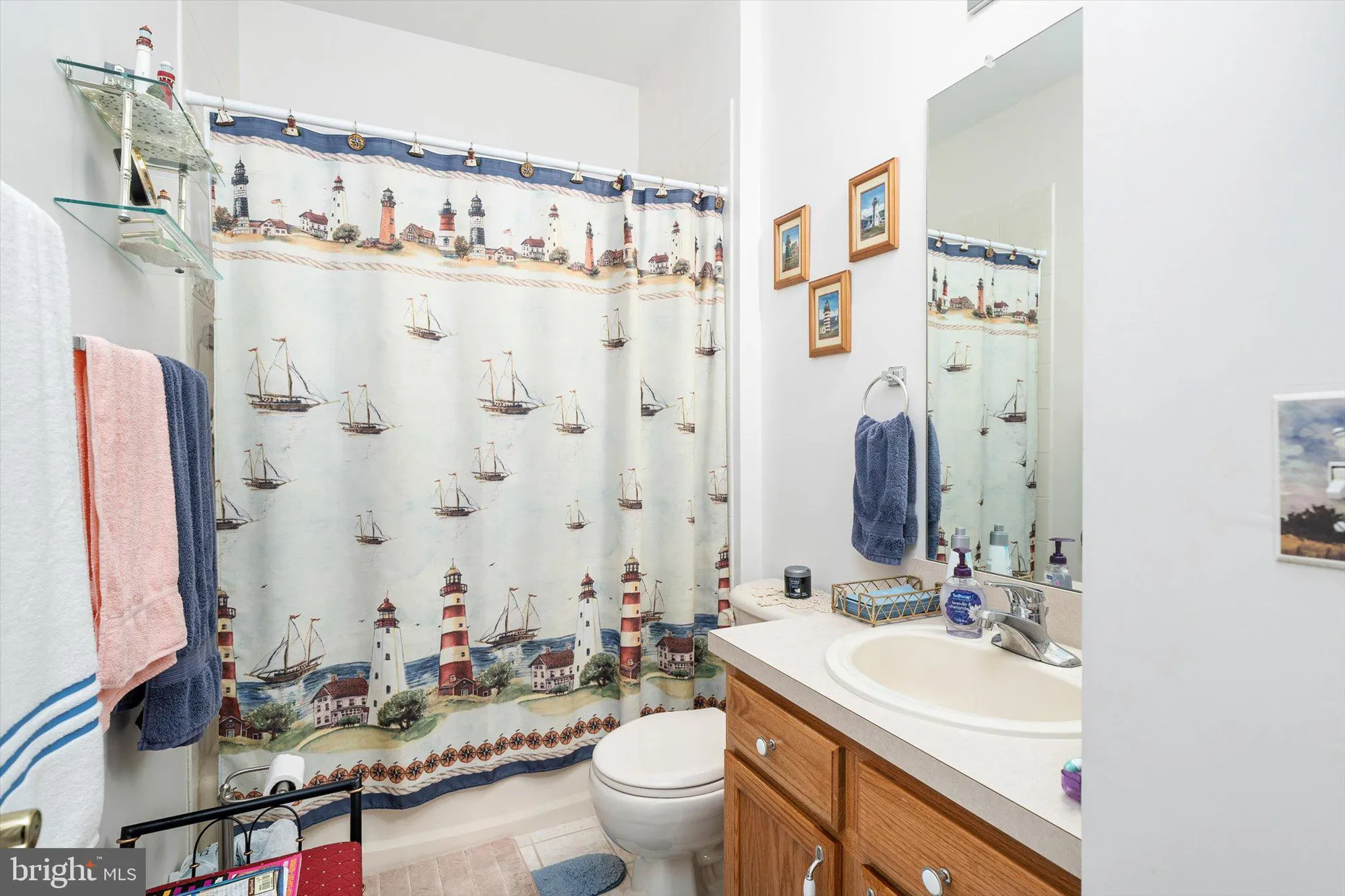 Property Slideshow image 16 of 25 | 229 meadowlark dr, Hamilton, NJ, 08690
