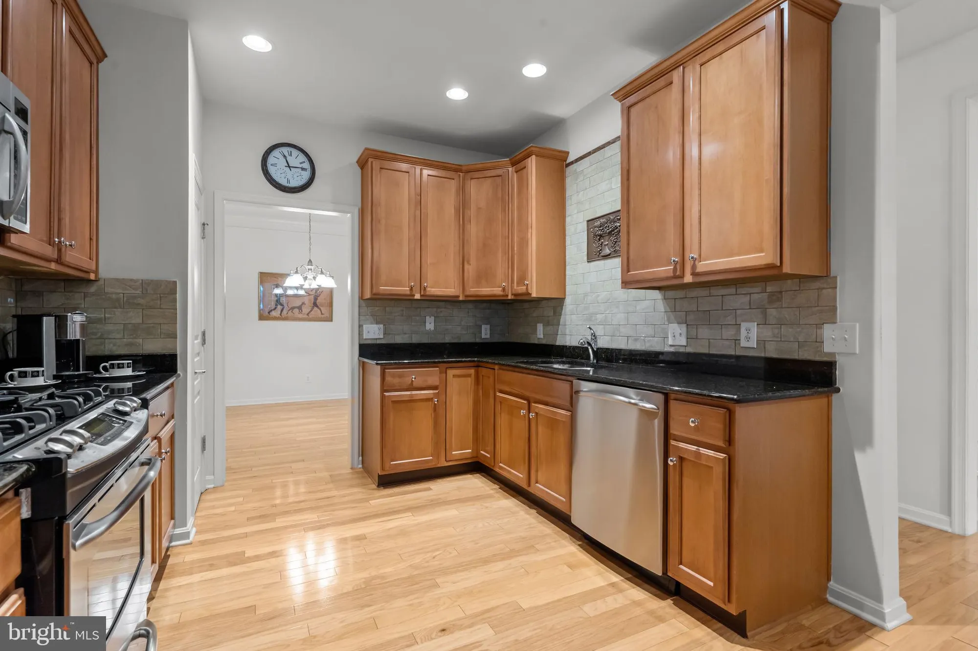 Property Slideshow image 13 of 43 | 8 dove ct, Hamilton, NJ, 08690