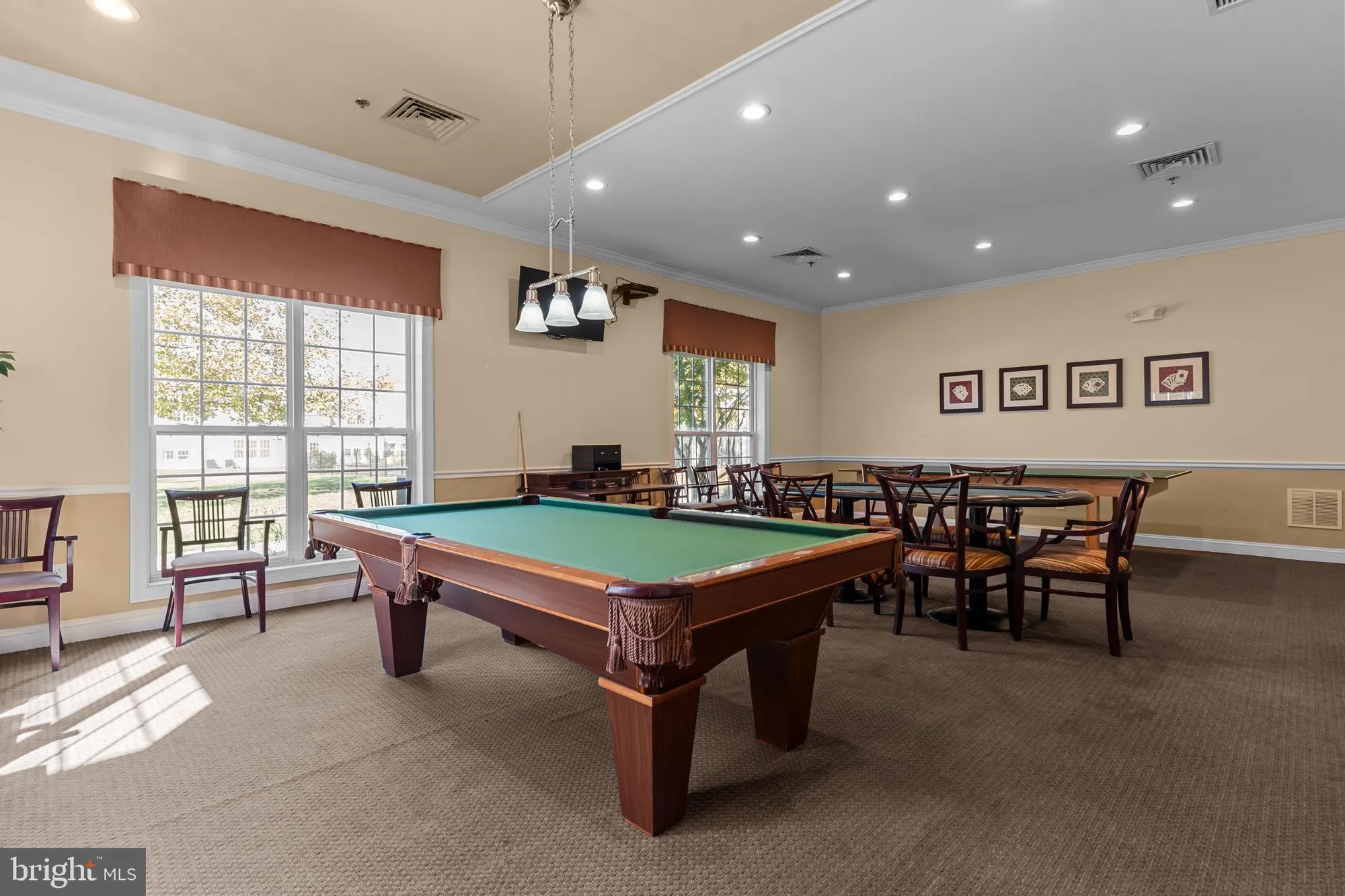 Property Slideshow image 33 of 43 | 8 dove ct, Hamilton, NJ, 08690