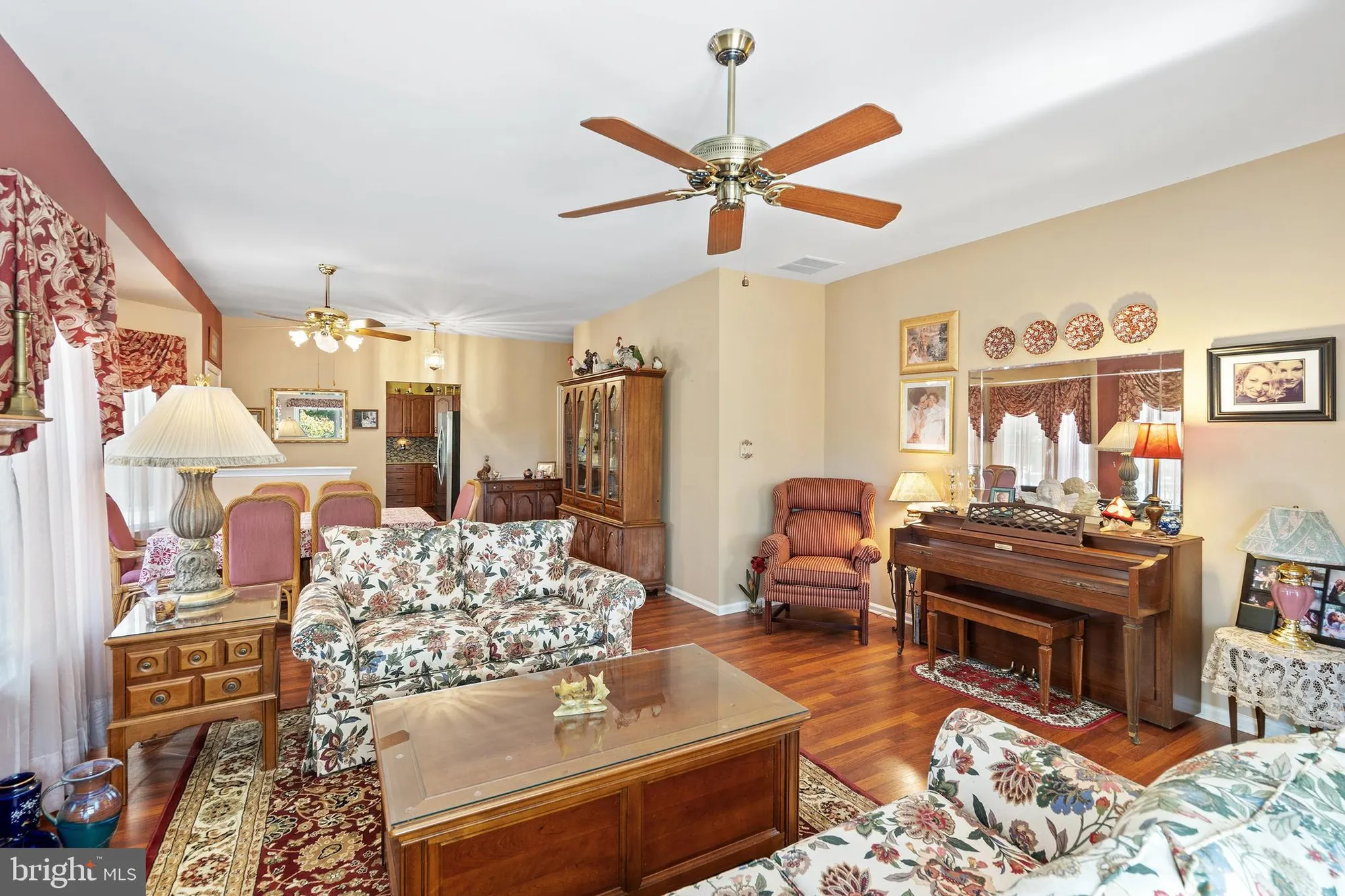 Property Slideshow image 8 of 36 | 10 hampton rd, Manahawkin, NJ, 08050