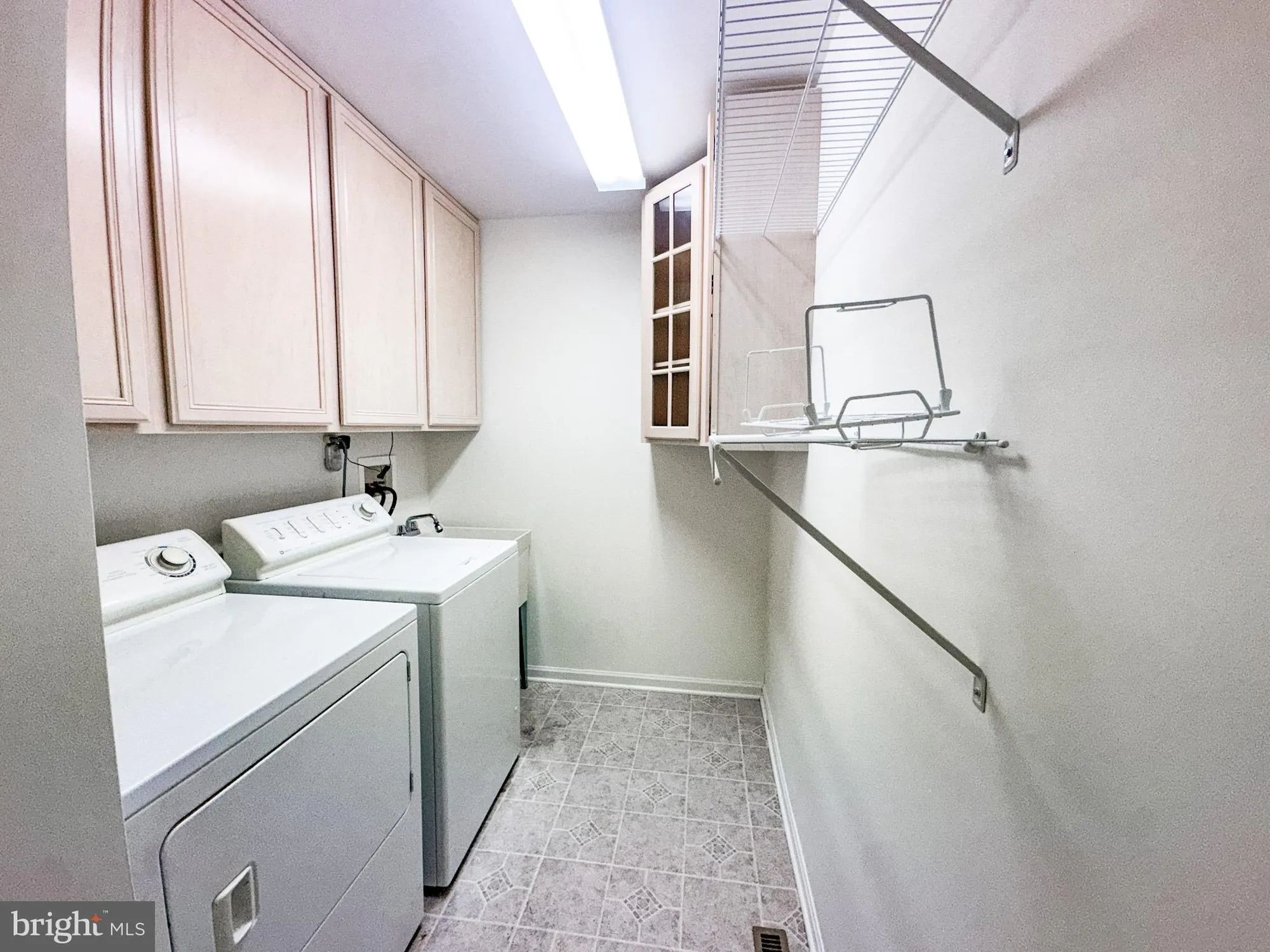 Property Slideshow image 10 of 30 | 133 lynthwaite farm ln, Wilmington, DE, 19803