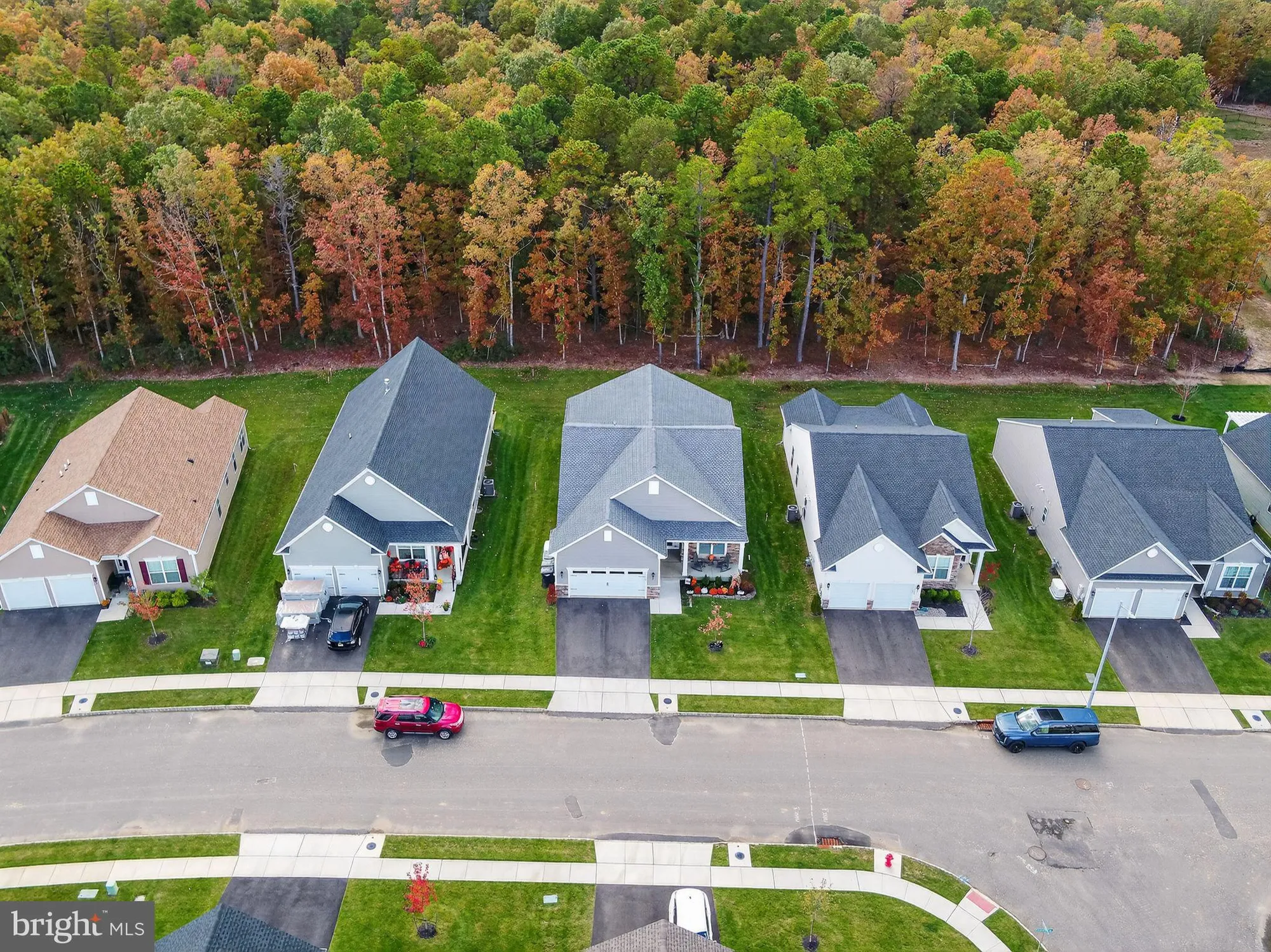 Property Slideshow image 12 of 52 | 3715 castleton dr, Williamstown, NJ, 08094