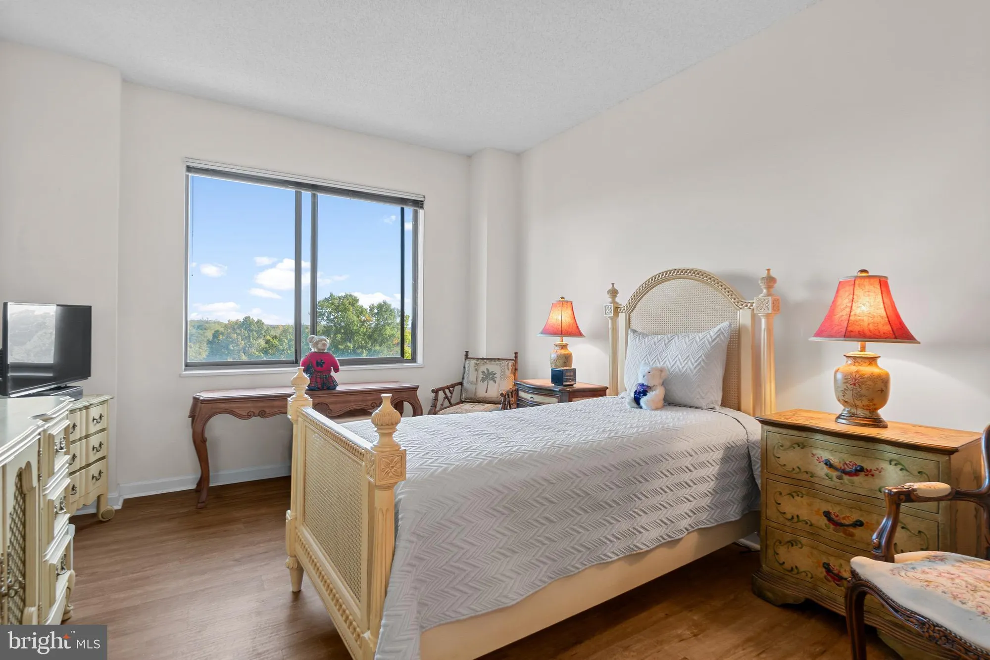 Property Slideshow image 14 of 40 | 3005 s leisure world blvd apt 702, Silver Spring, MD, 20906